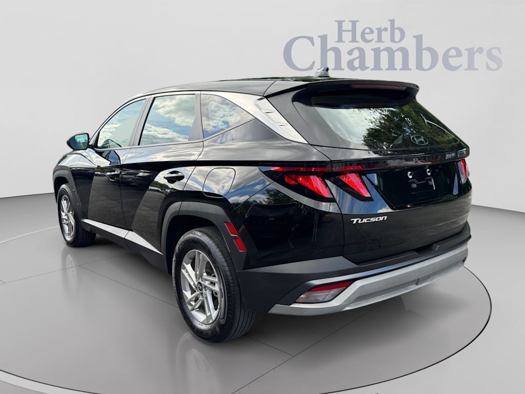 Used 2025 Hyundai Tucson SE SUV