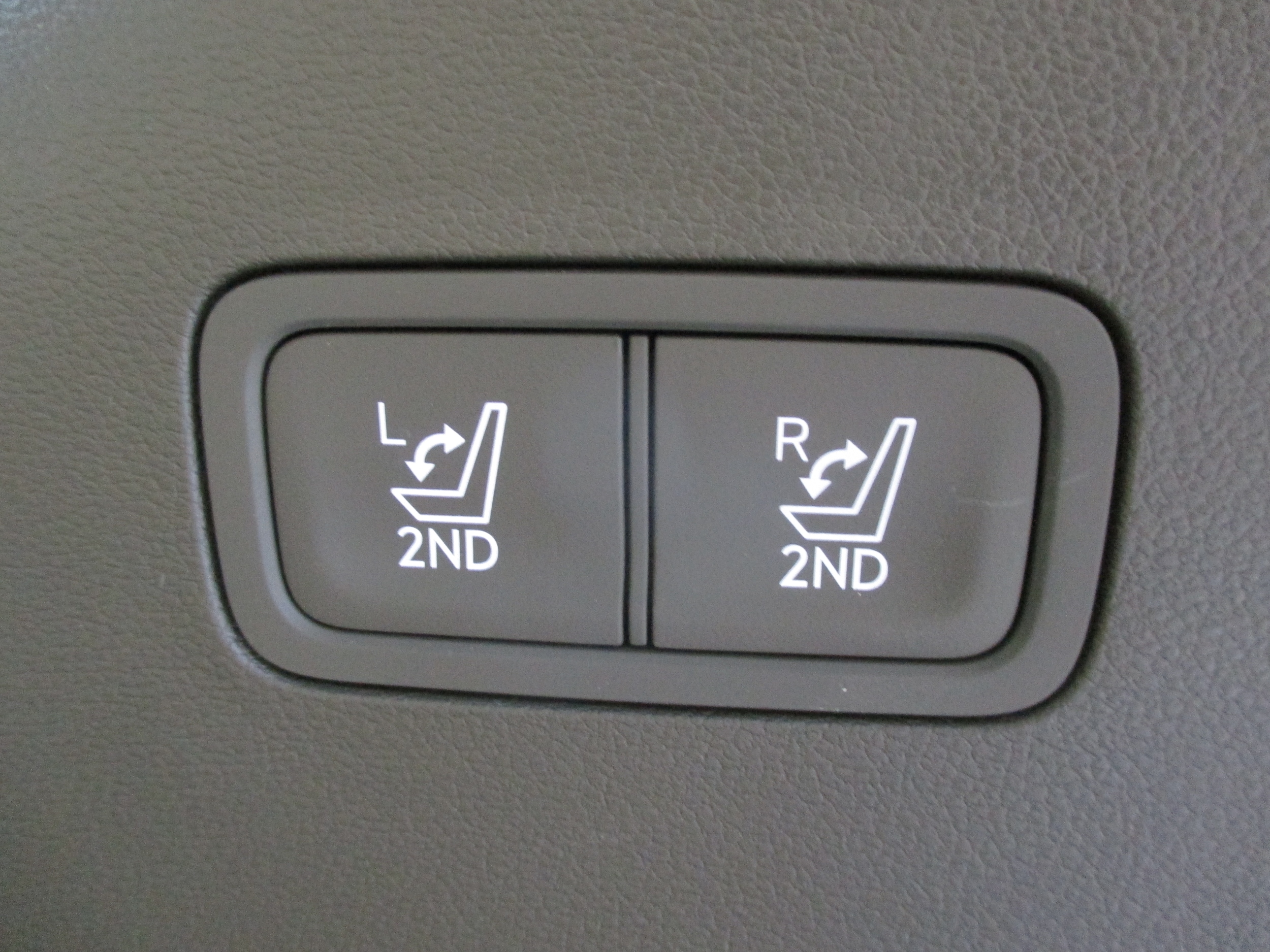2025 Hyundai Santa Fe Calligraphy - Photo 6