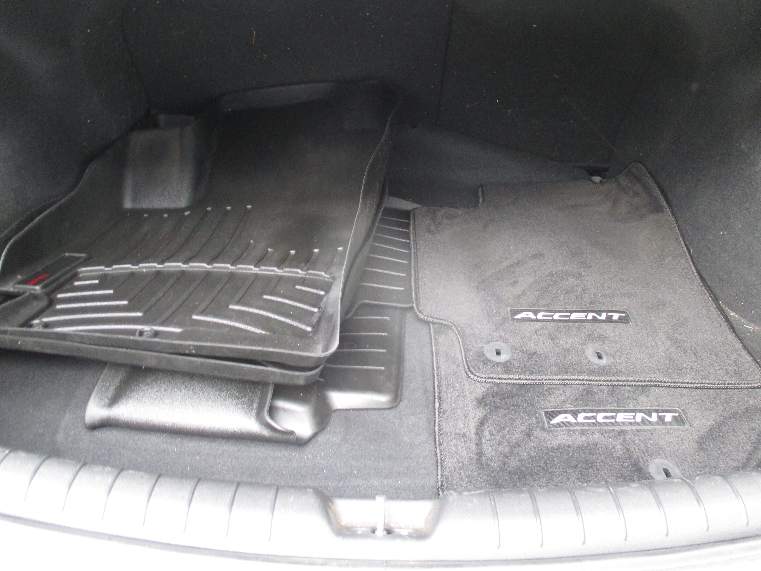 2022 Hyundai Accent SE photo 4