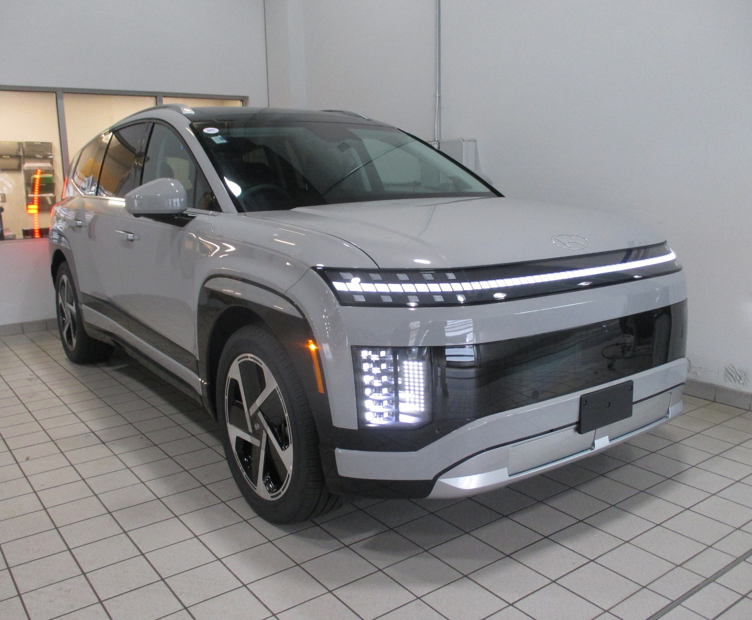 2026 Hyundai IONIQ 9 Performance Limited's photo