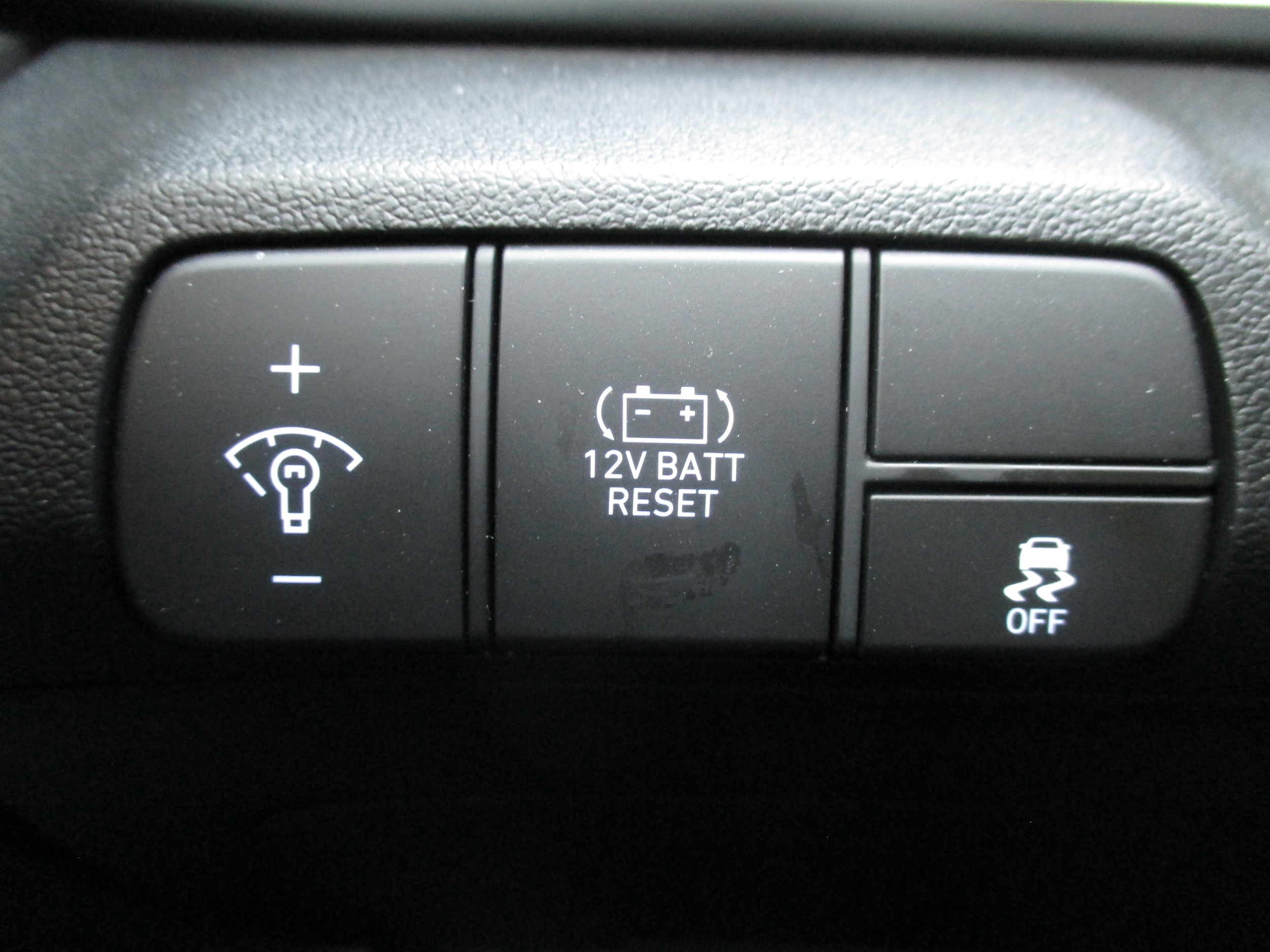 used 2024 Hyundai Elantra Hybrid car, priced at $23,460