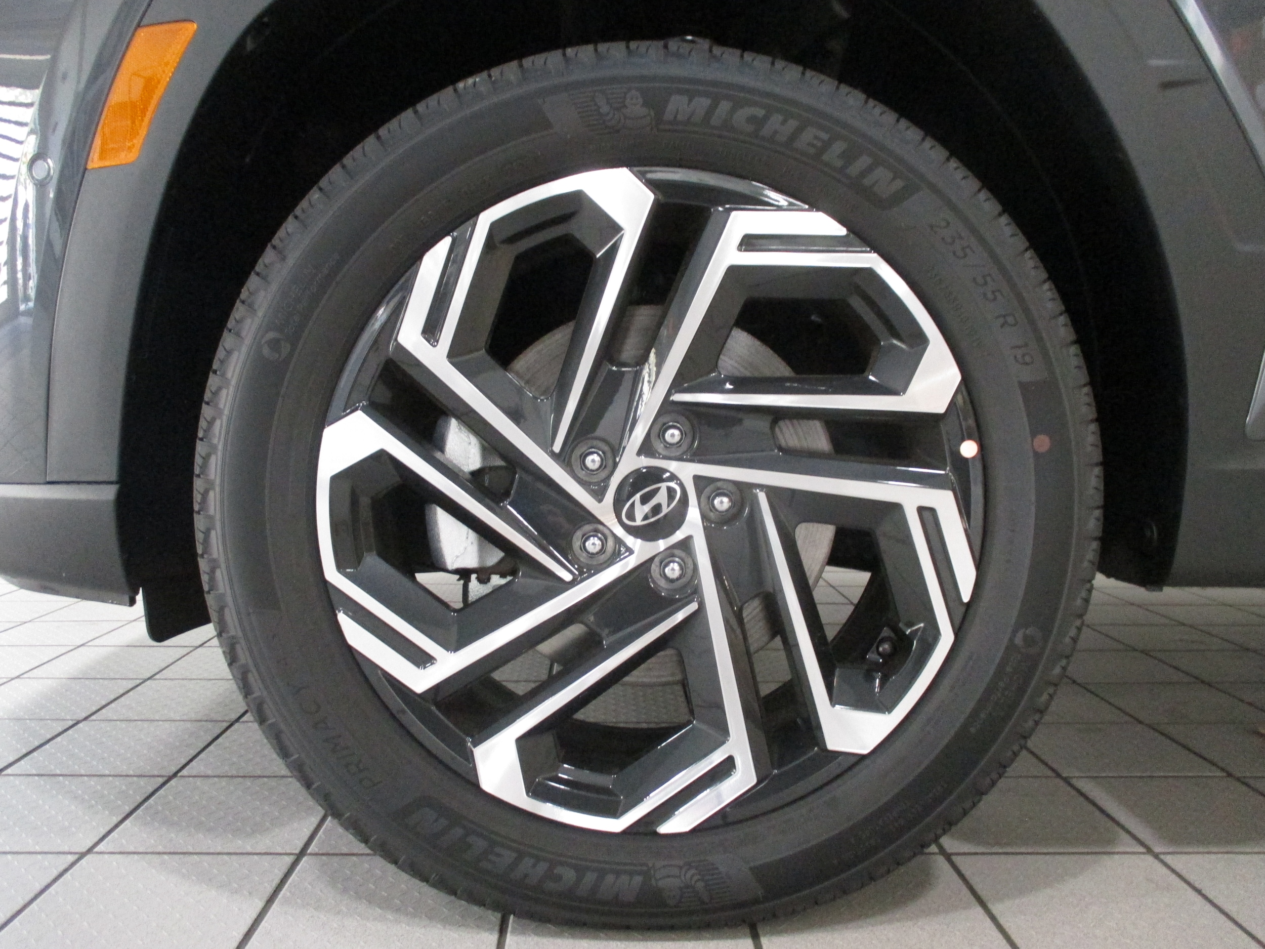 new 2025 Hyundai Tucson car, priced at $40,390