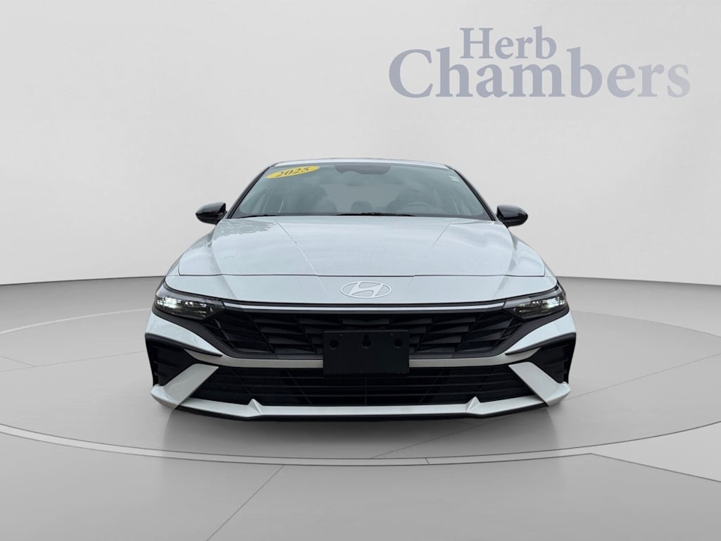 Used 2025 Hyundai Elantra SEL Sport Sedan