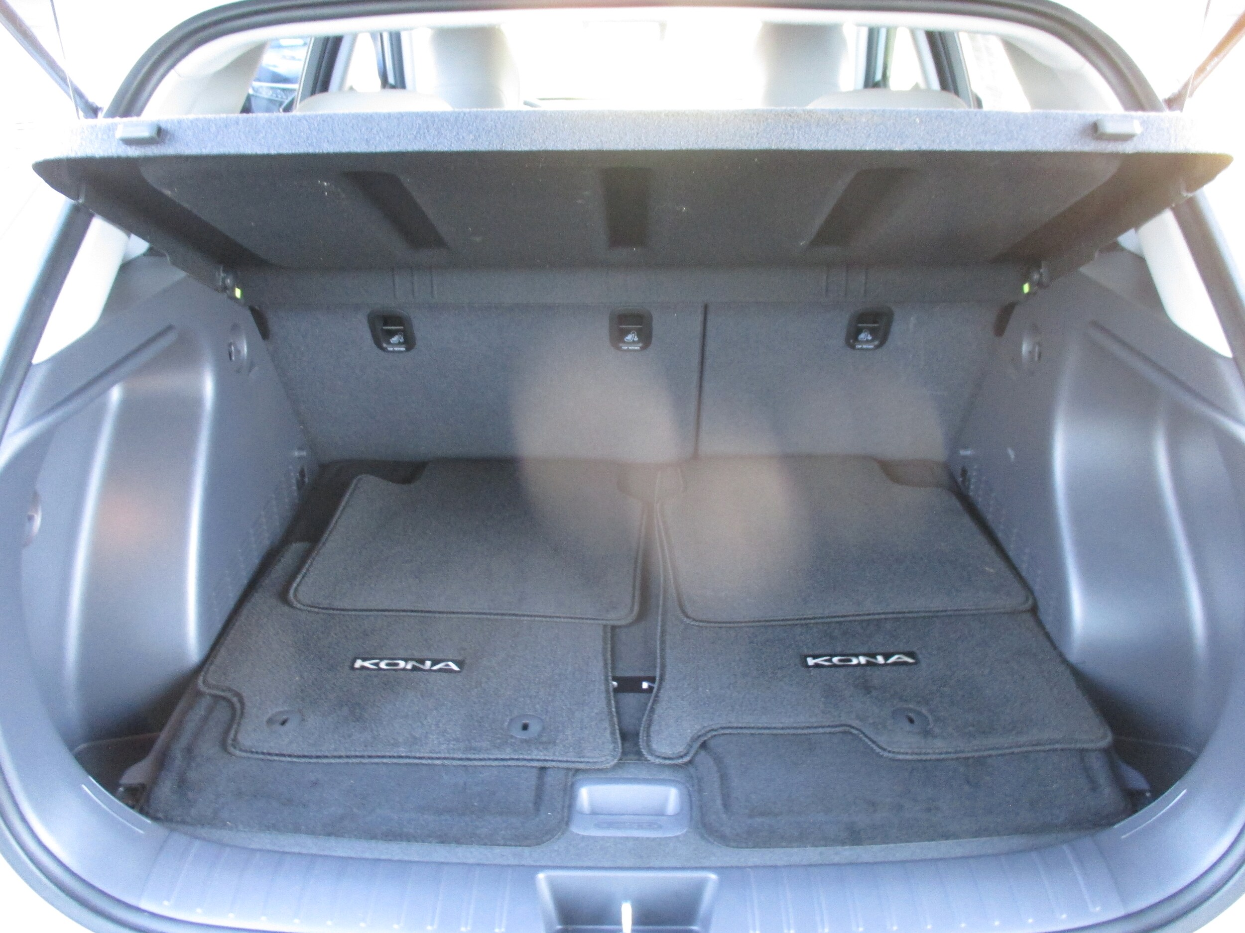 2025 Hyundai Kona SEL photo 4