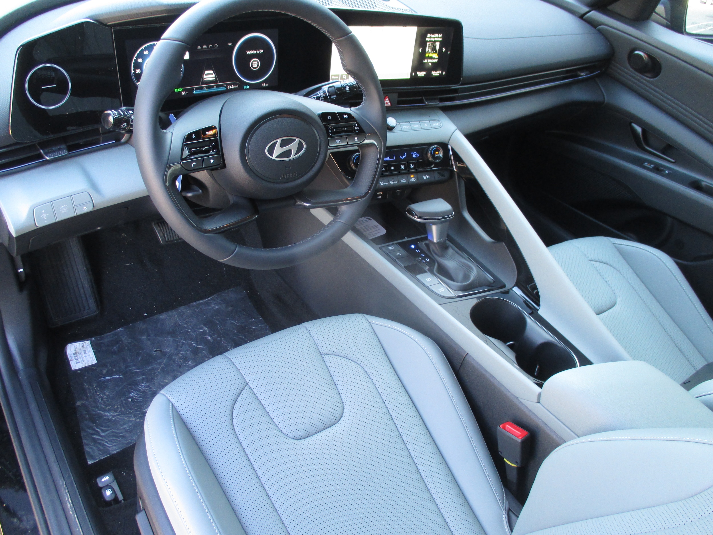 new 2026 Hyundai Elantra Hybrid car, priced at $31,675