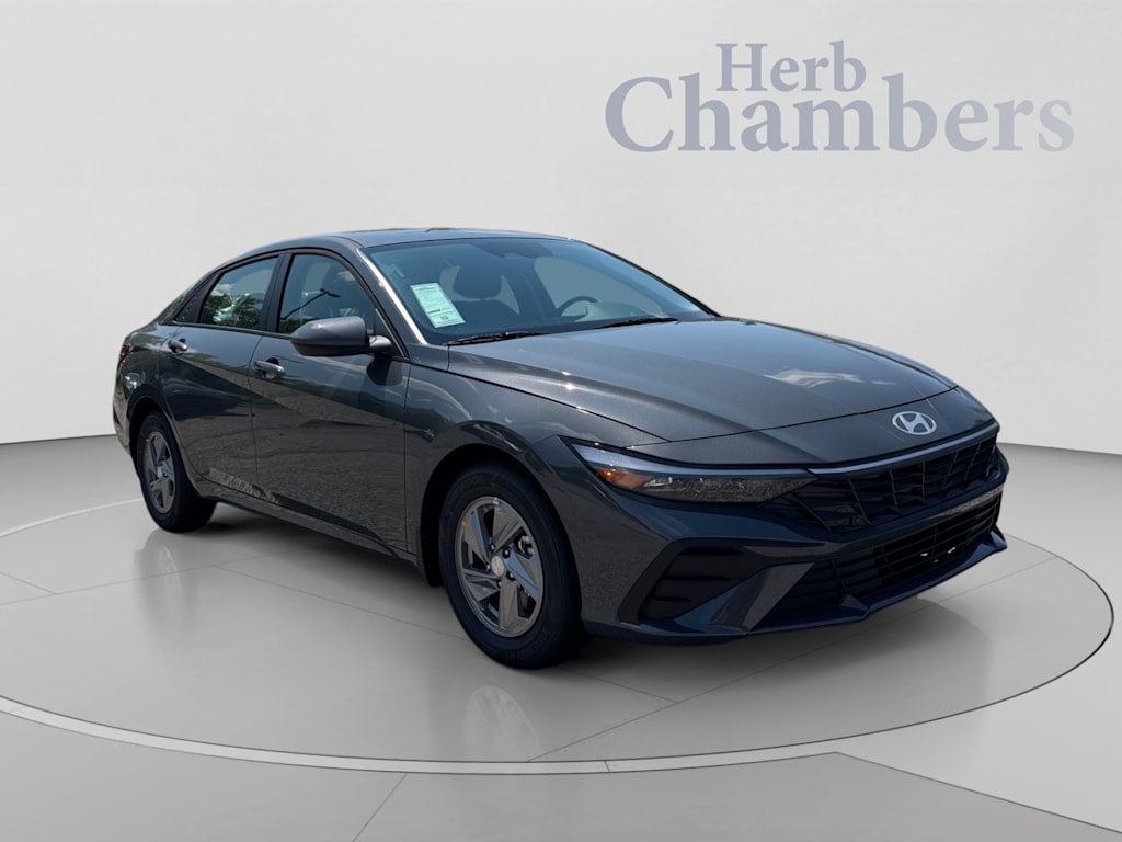 New 2026 Hyundai Elantra SE Sedan