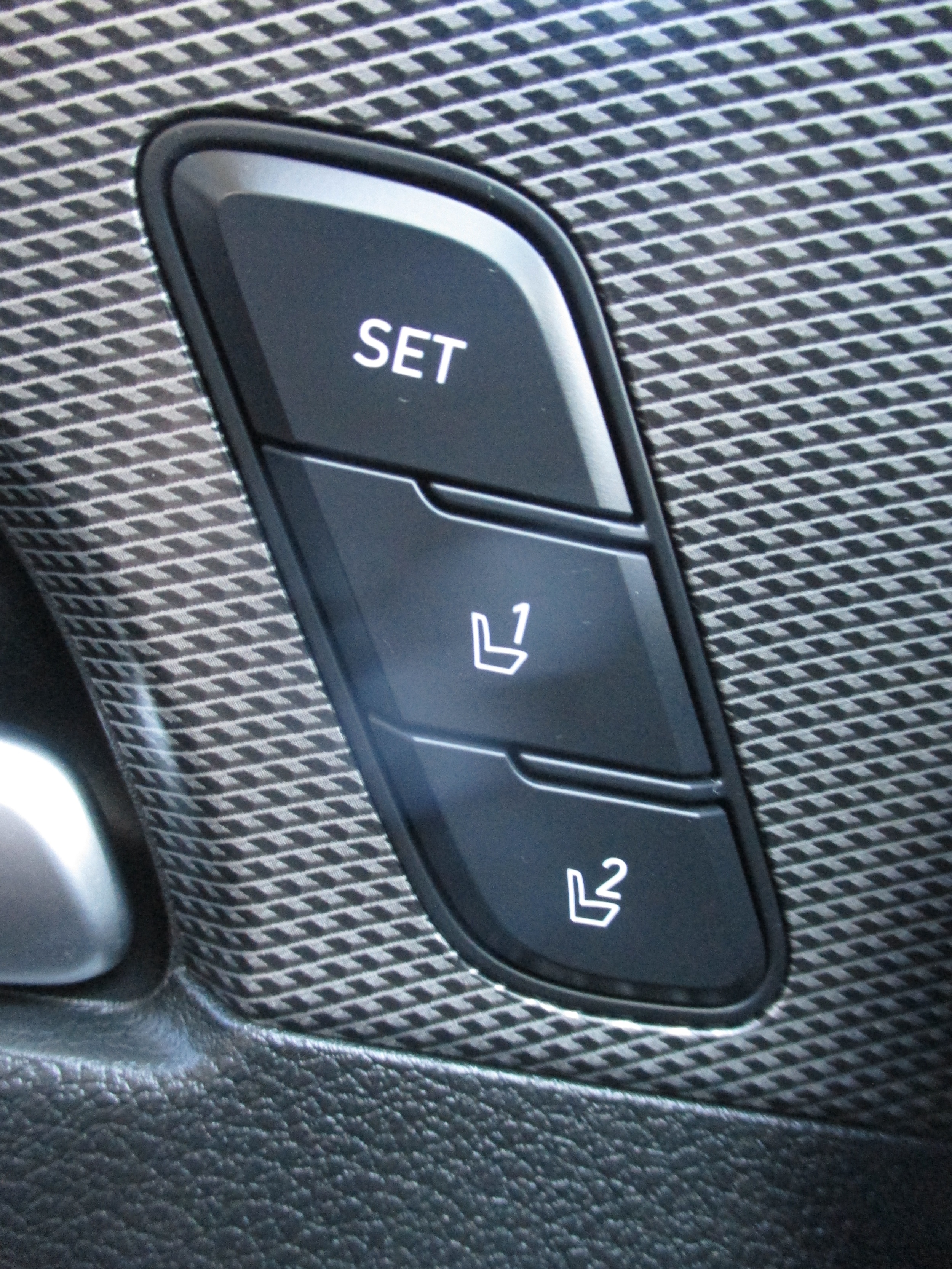 used 2020 Hyundai Santa Fe car, priced at $19,298