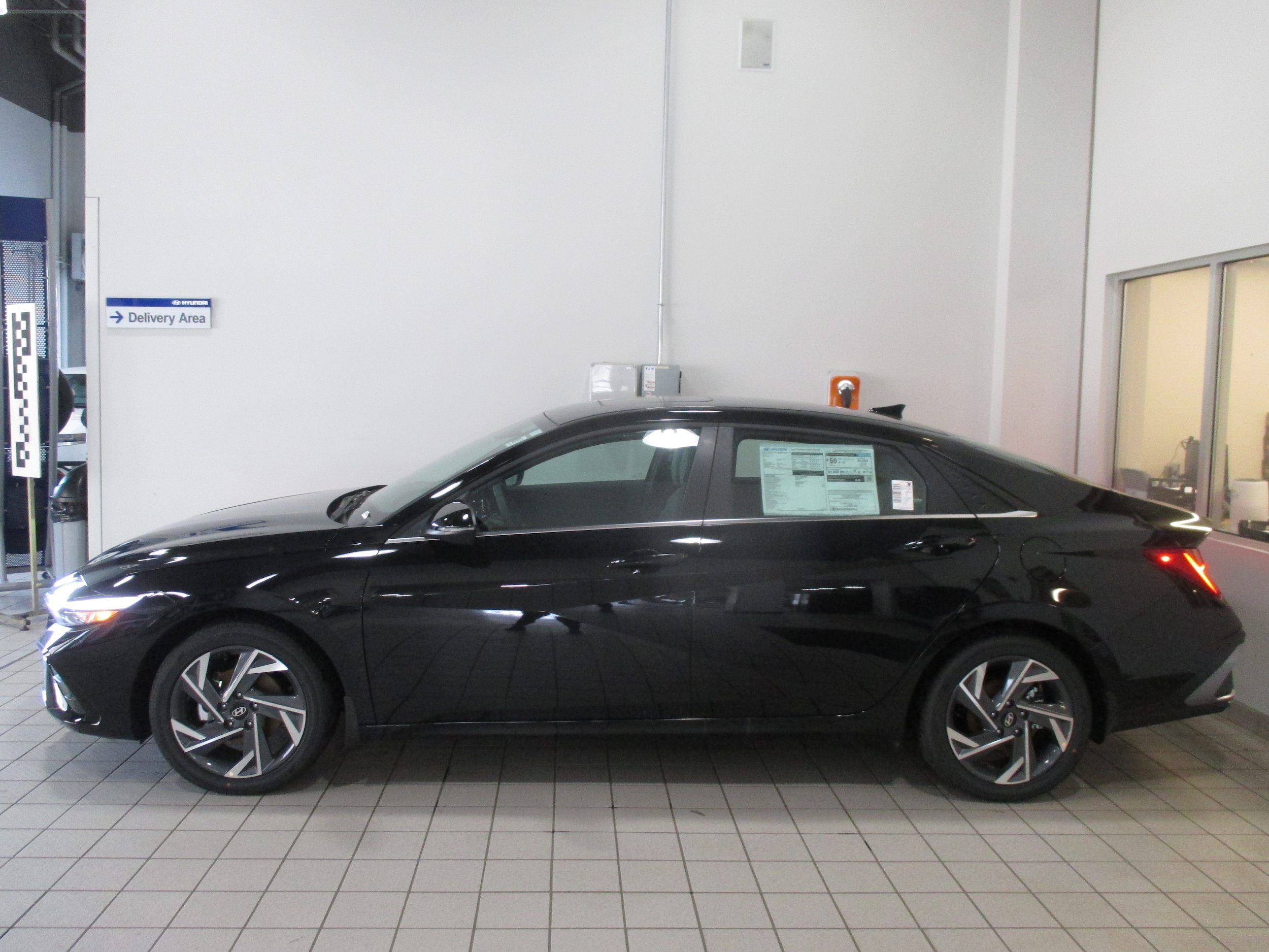 new 2026 Hyundai Elantra Hybrid car, priced at $31,675