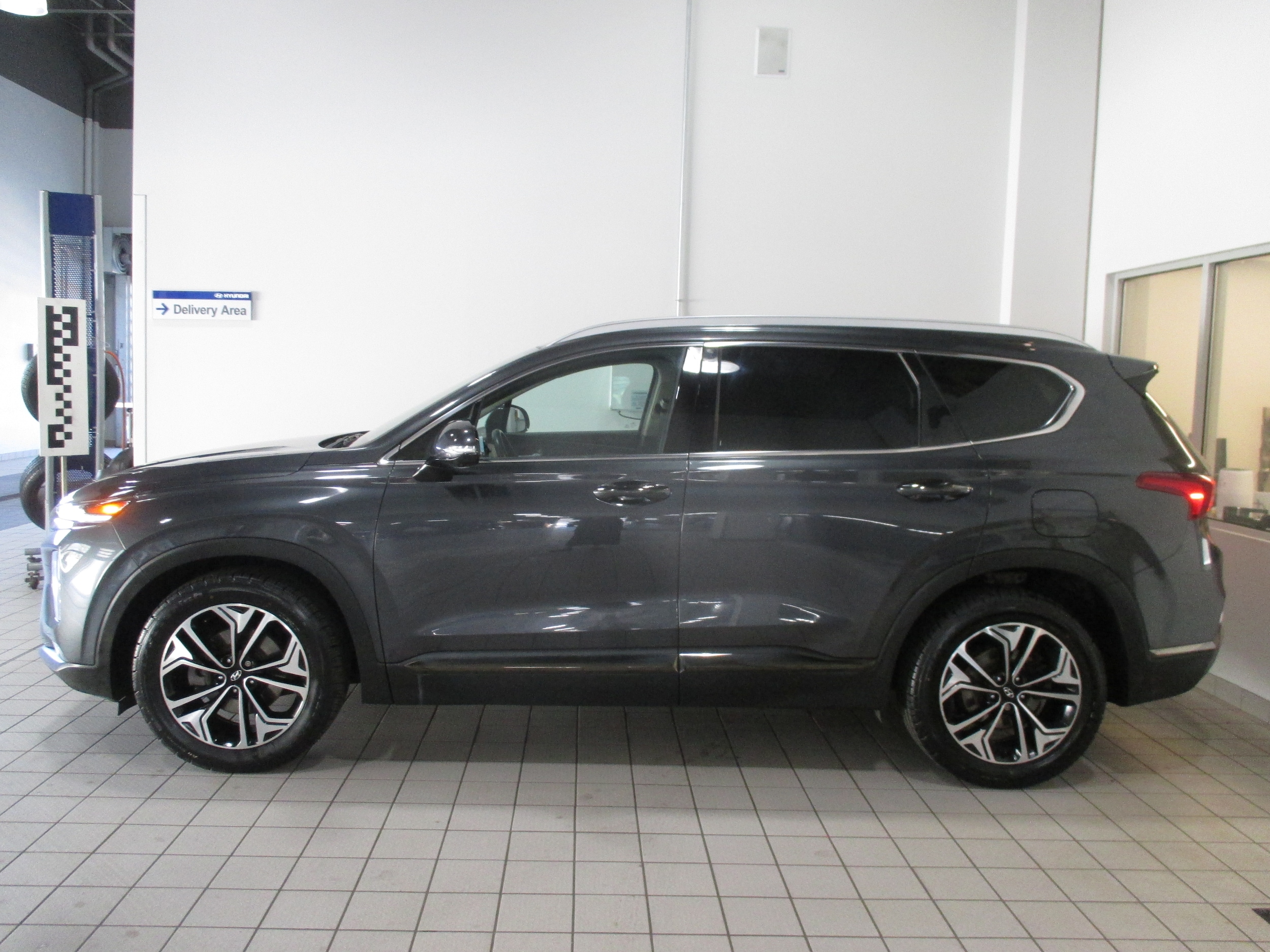 used 2020 Hyundai Santa Fe car, priced at $19,298