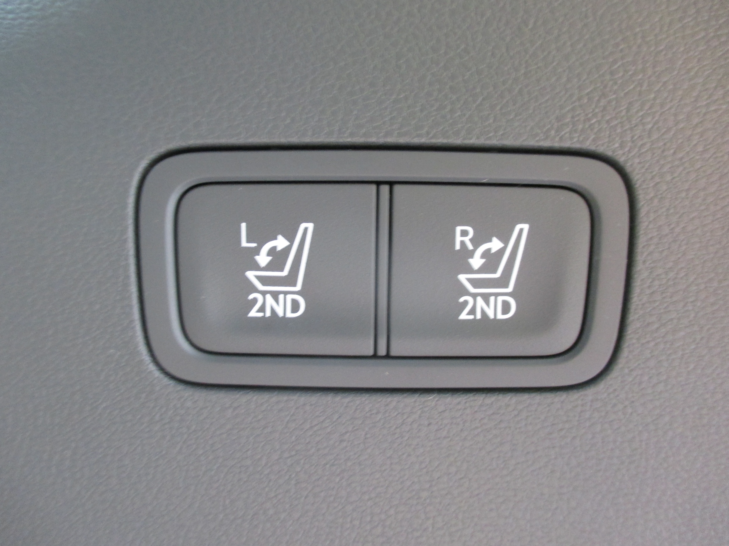 new 2025 Hyundai Santa Fe Hybrid car, priced at $48,445