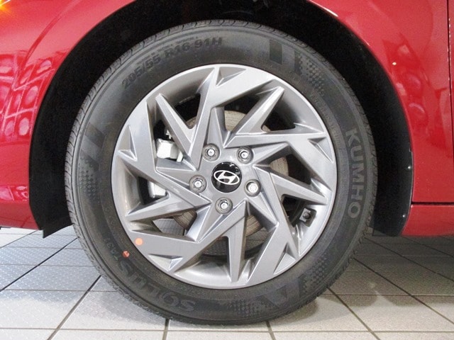 used 2024 Hyundai Elantra Hybrid car, priced at $23,460