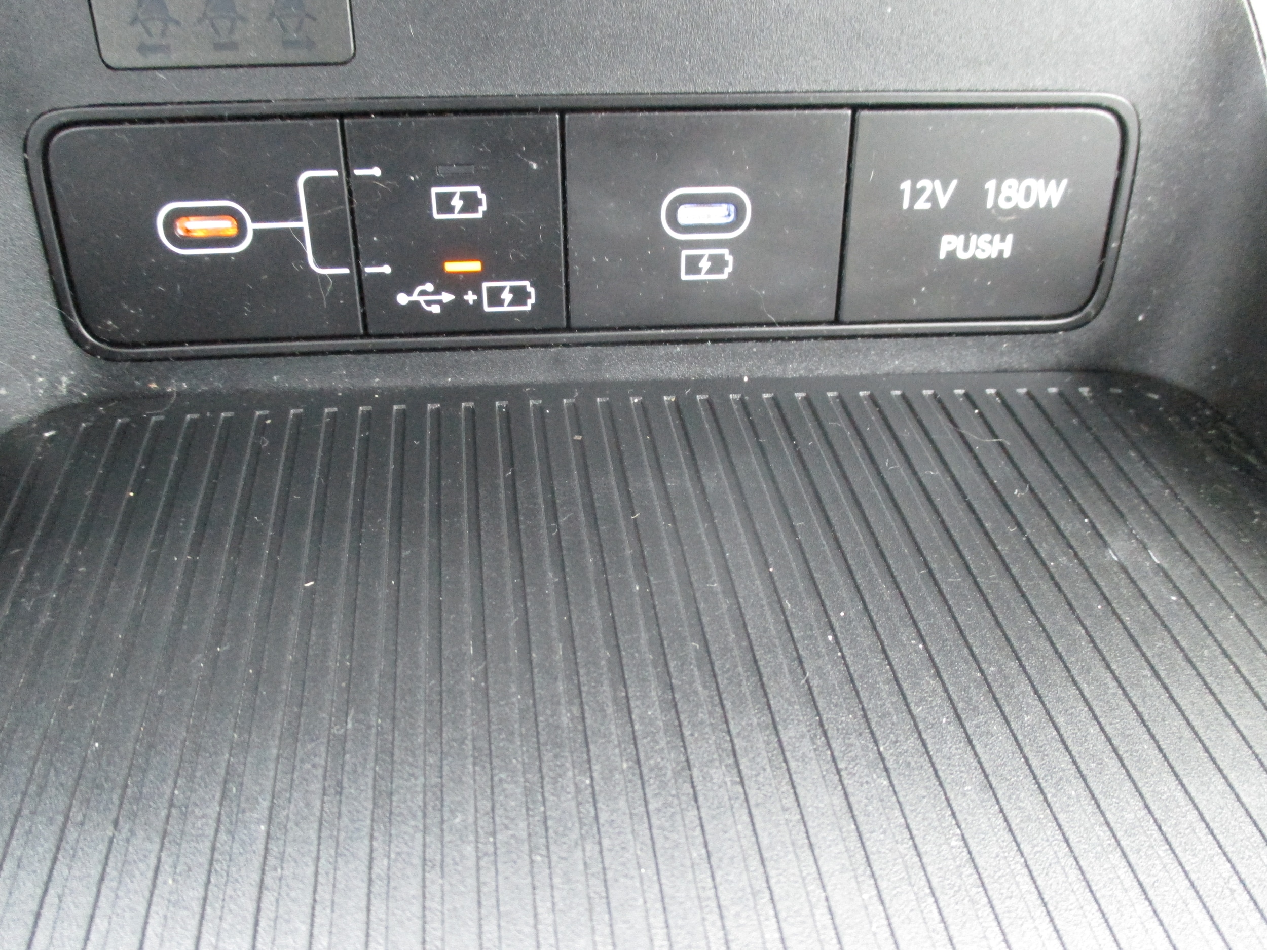 2024 Hyundai Kona SEL - Photo 22