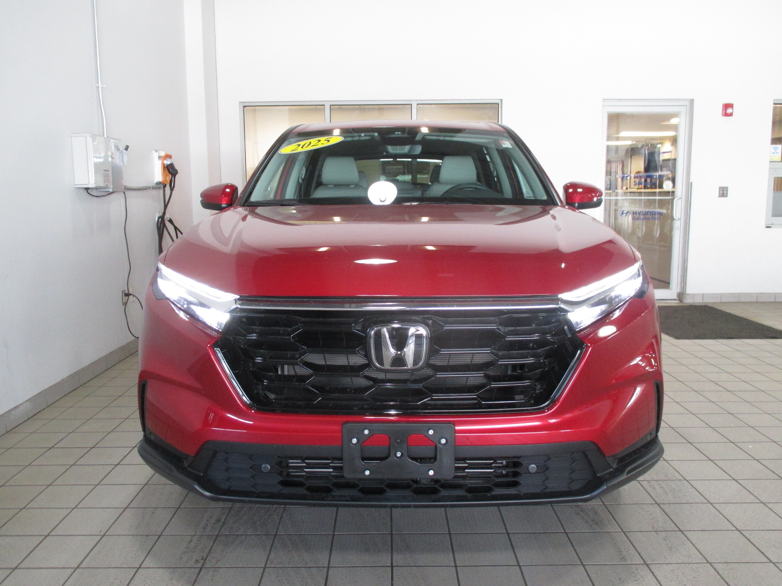 used 2025 Honda CR-V car, priced at $34,998