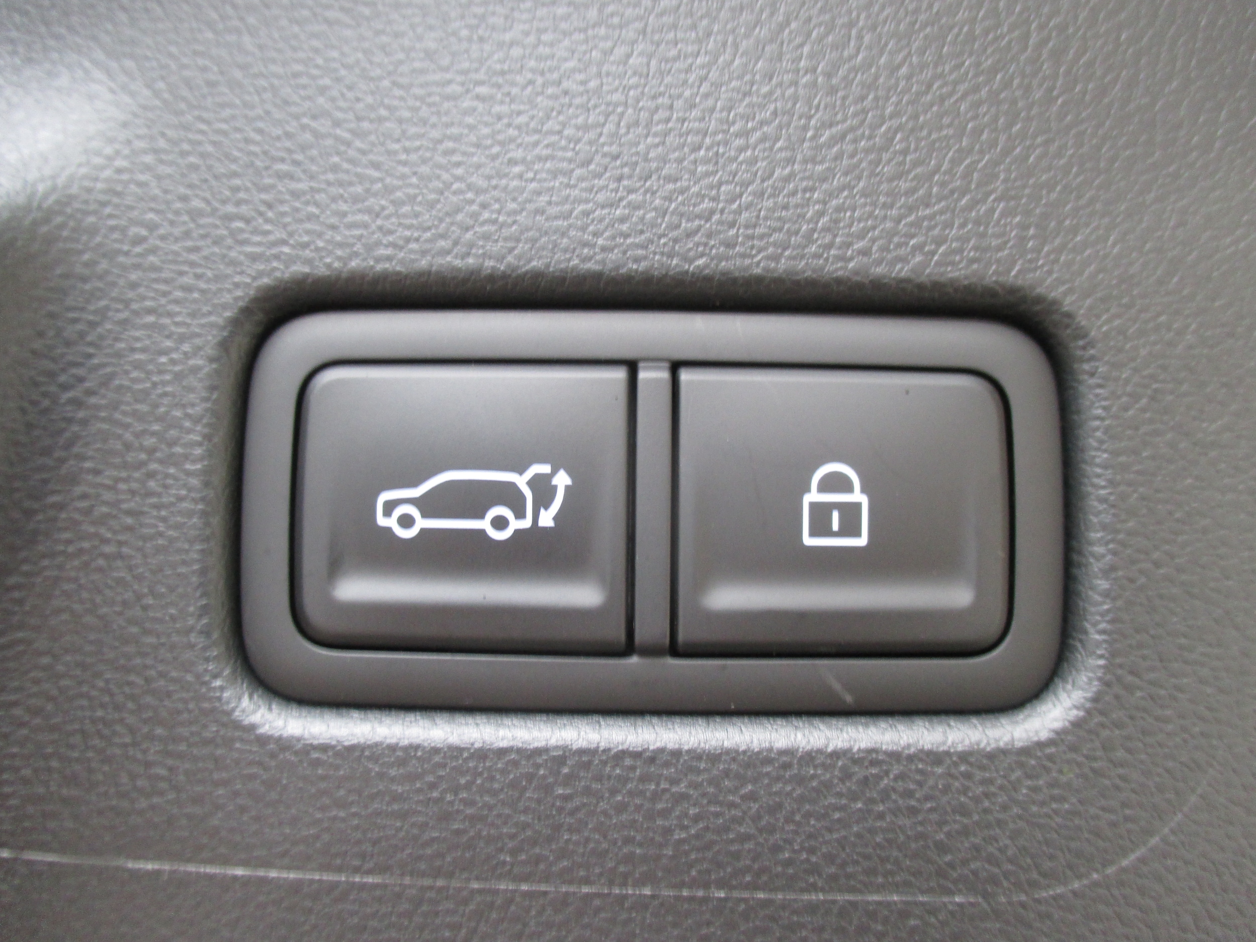 used 2024 Hyundai Santa Fe car, priced at $41,270