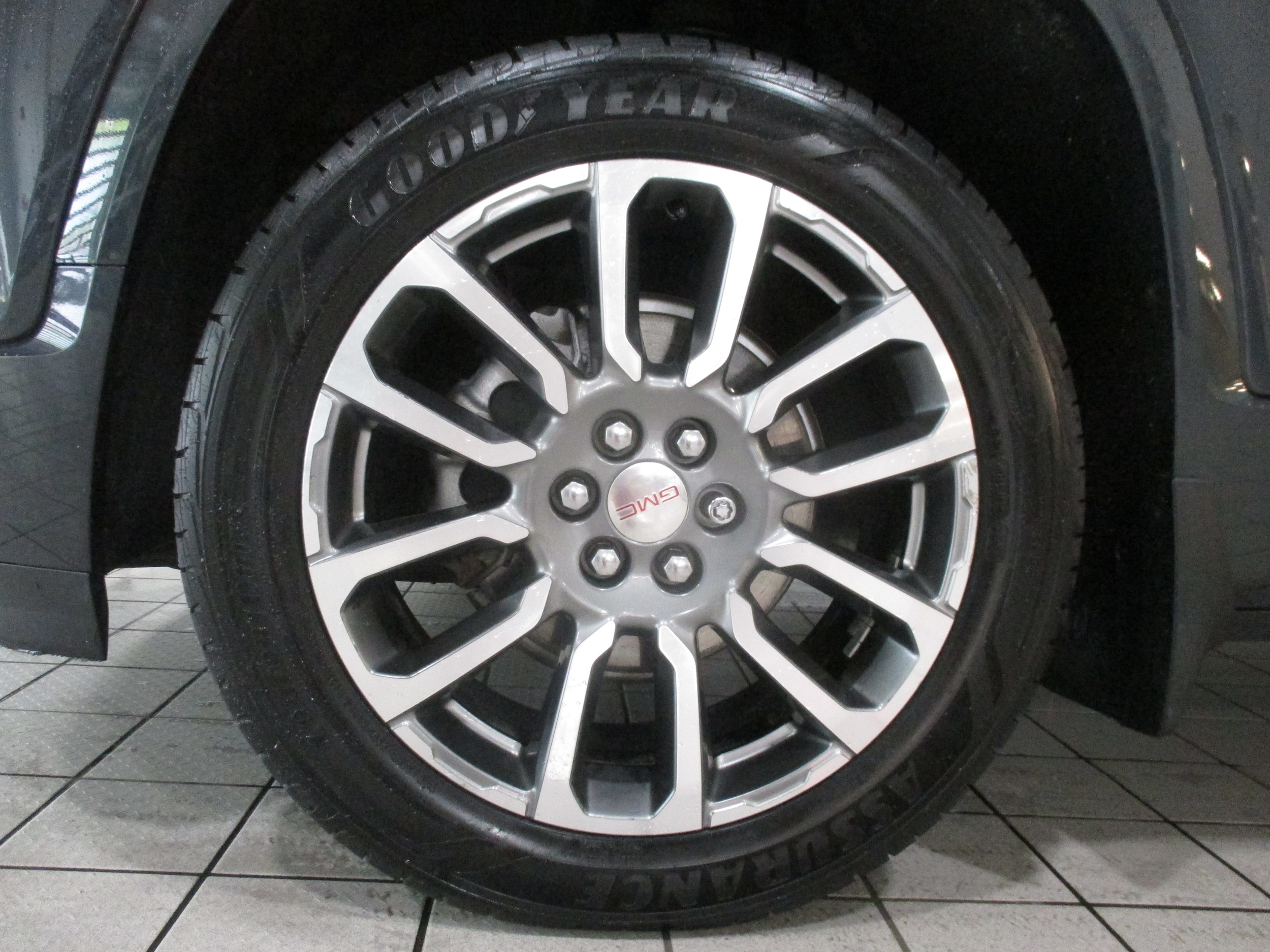 used 2021 GMC Acadia car, priced at $25,298