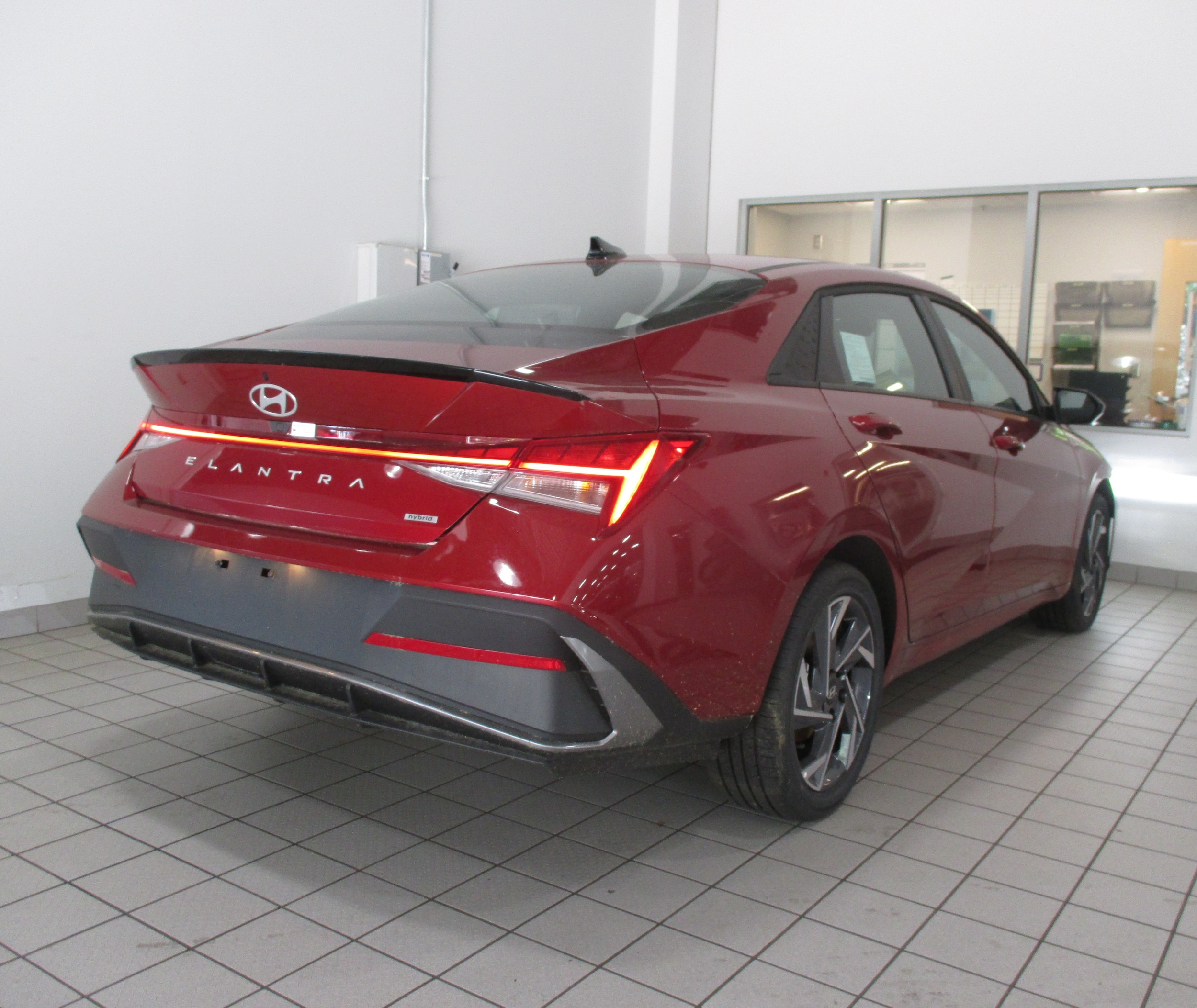 new 2025 Hyundai Elantra Hybrid car, priced at $26,240