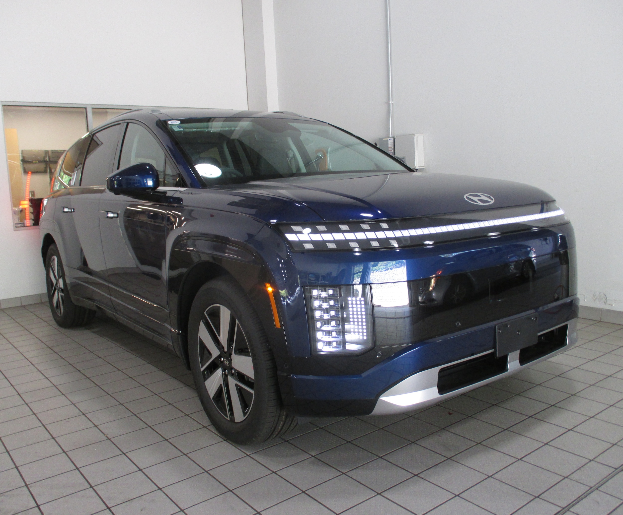 2026 Hyundai IONIQ 9 SEL's photo