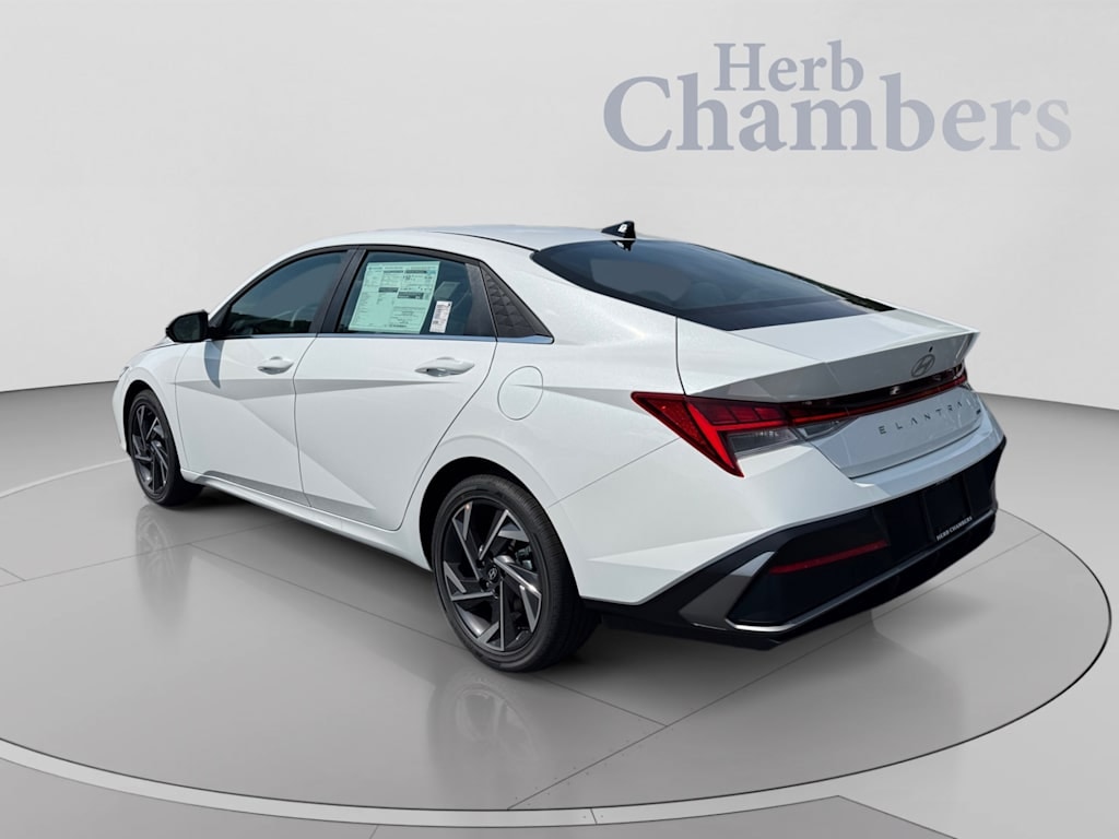 New 2026 Hyundai Elantra Hybrid Limited Sedan