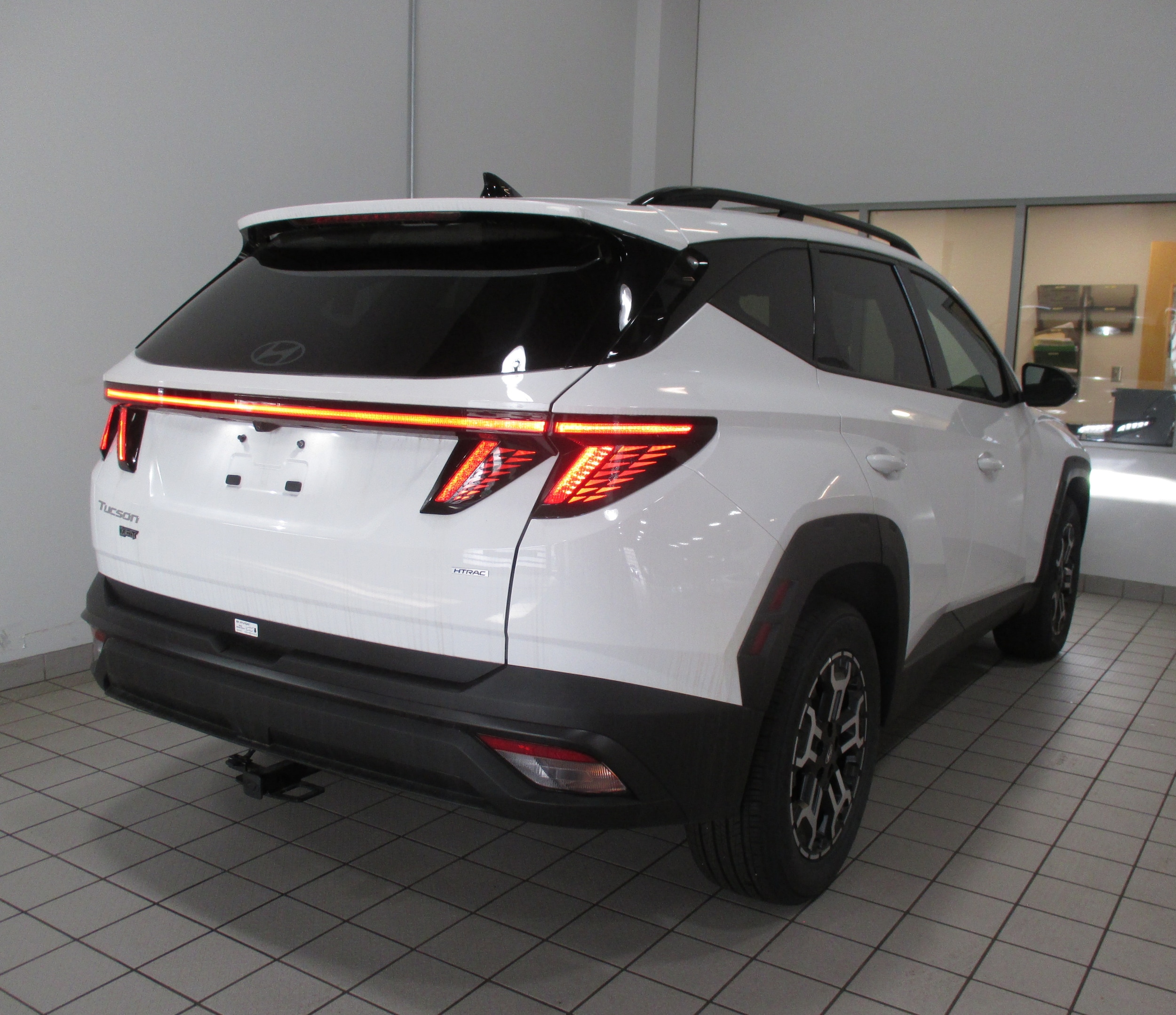 new 2025 Hyundai Tucson car, priced at $34,895