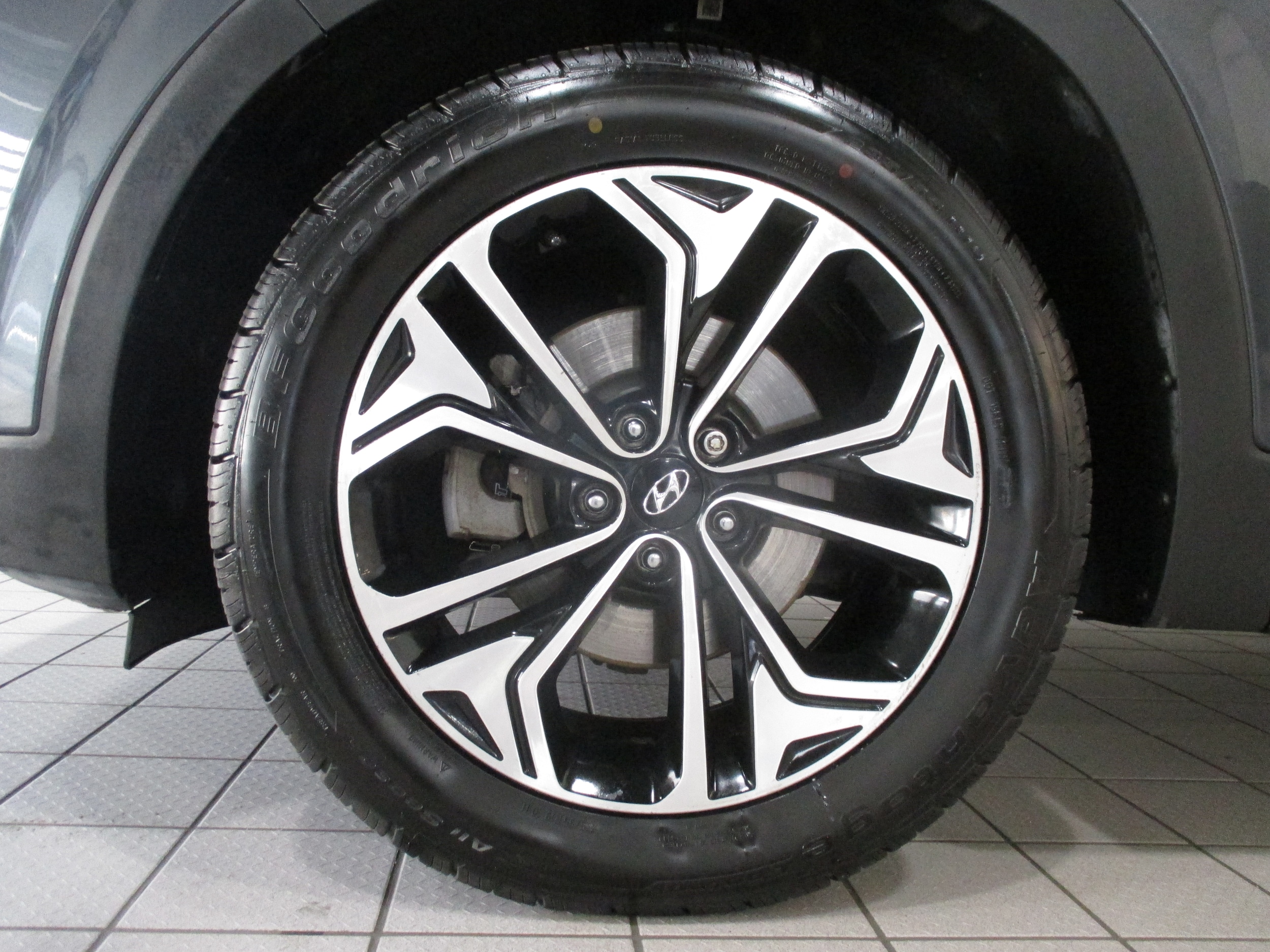 used 2020 Hyundai Santa Fe car, priced at $19,298