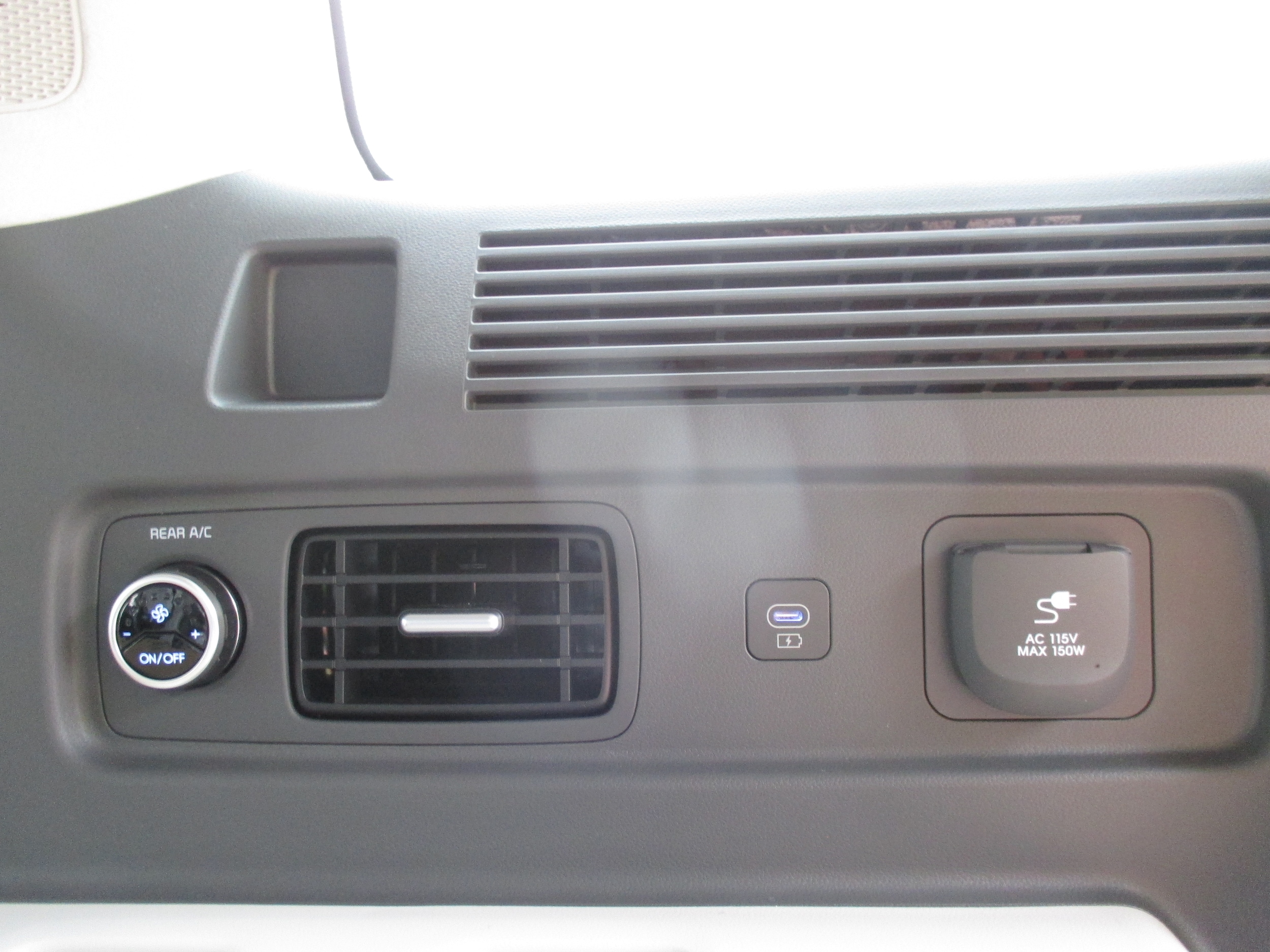 new 2025 Hyundai Santa Fe Hybrid car, priced at $48,445