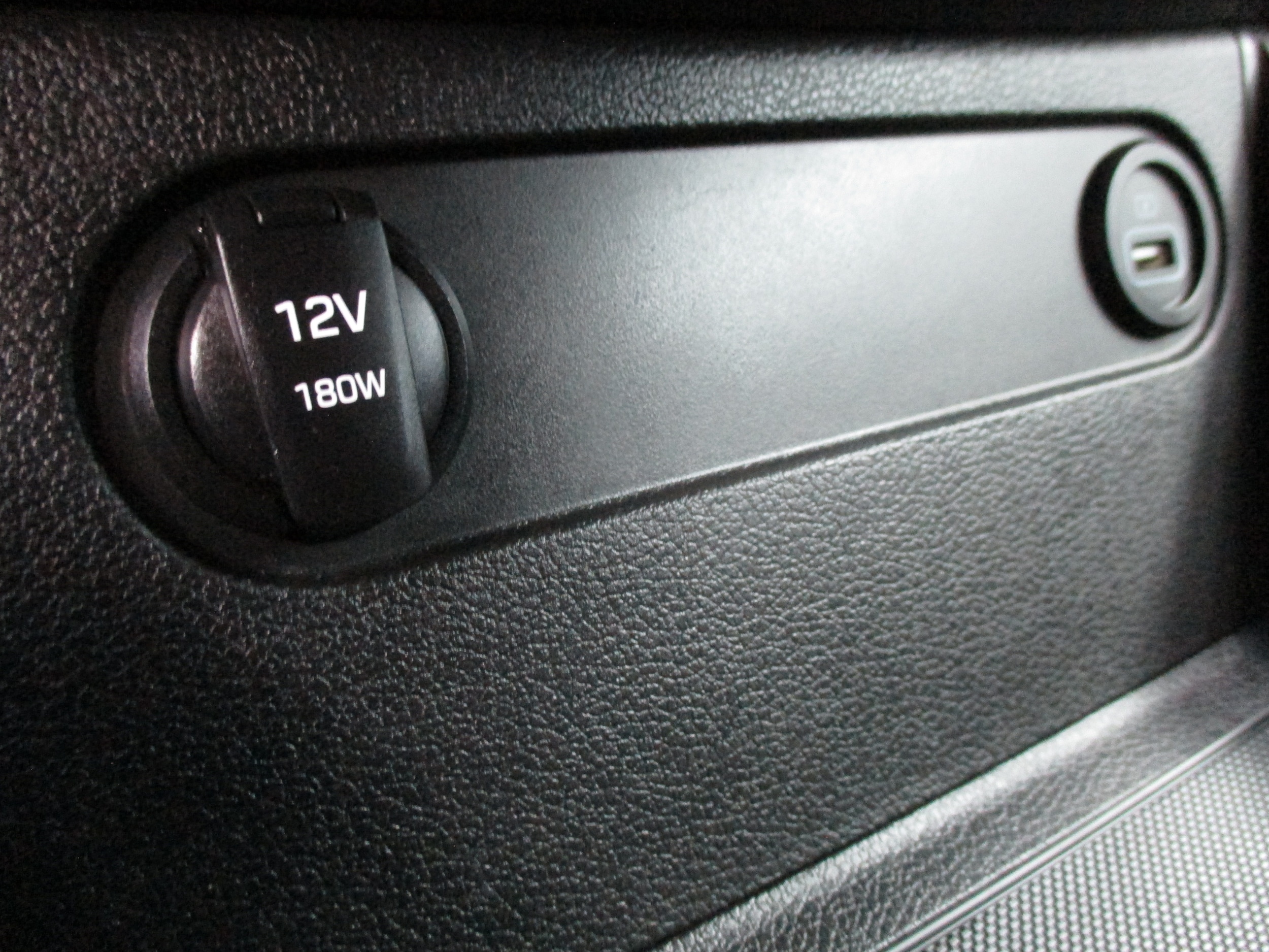 used 2023 Hyundai Santa Fe car, priced at $27,998