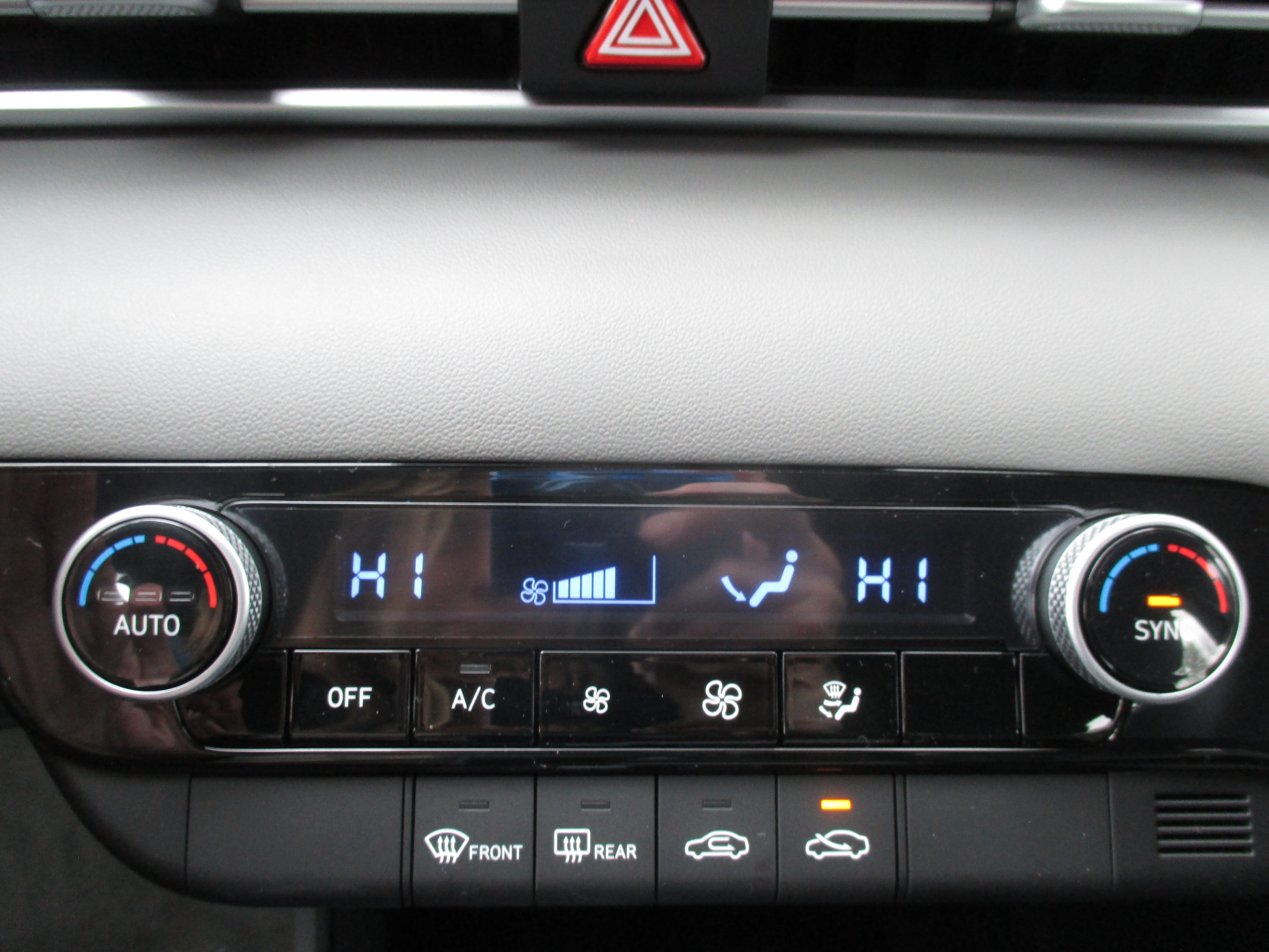 new 2026 Hyundai Elantra Hybrid car, priced at $26,935