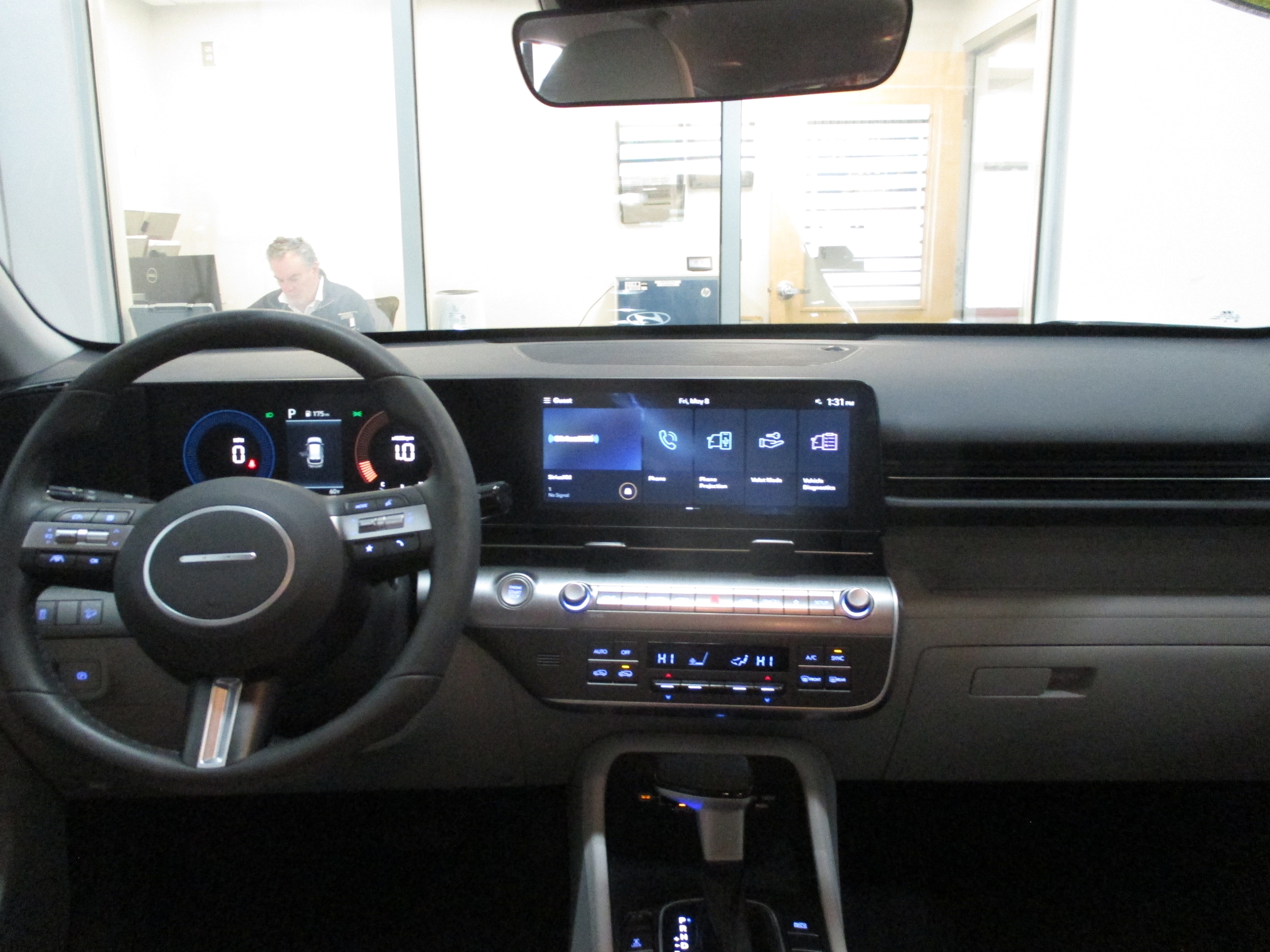 2024 Hyundai Kona SEL - Photo 8