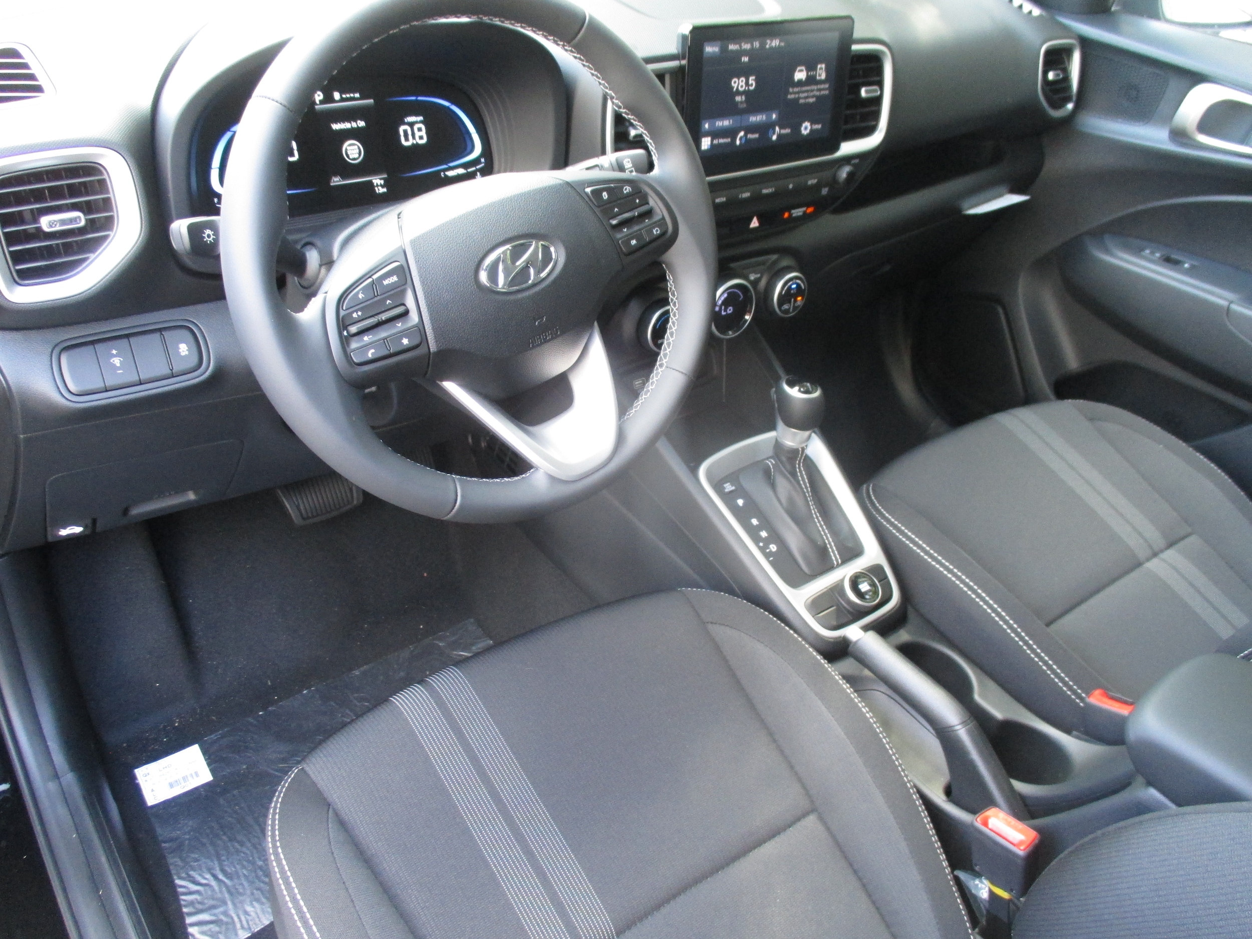 new 2025 Hyundai Venue car, priced at $22,037