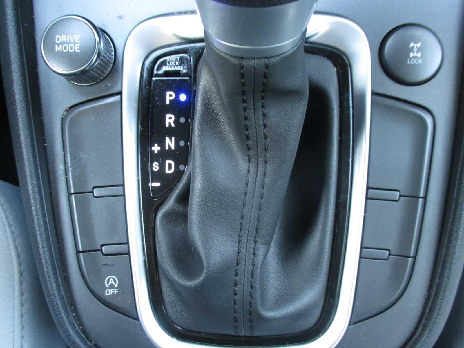 2023 Hyundai Kona SEL - Photo 23