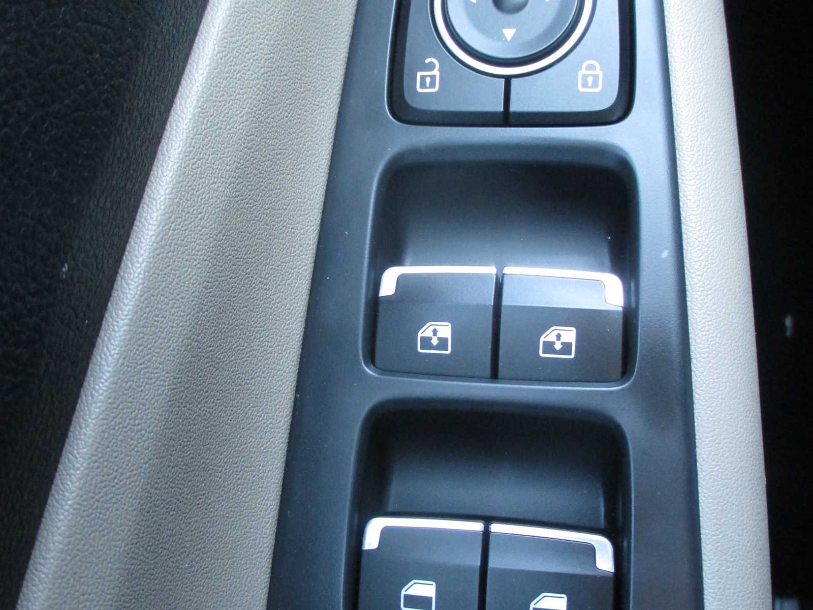 2023 Hyundai Santa Fe SEL - Photo 20