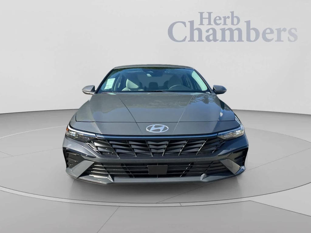 New 2026 Hyundai Elantra Limited Sedan