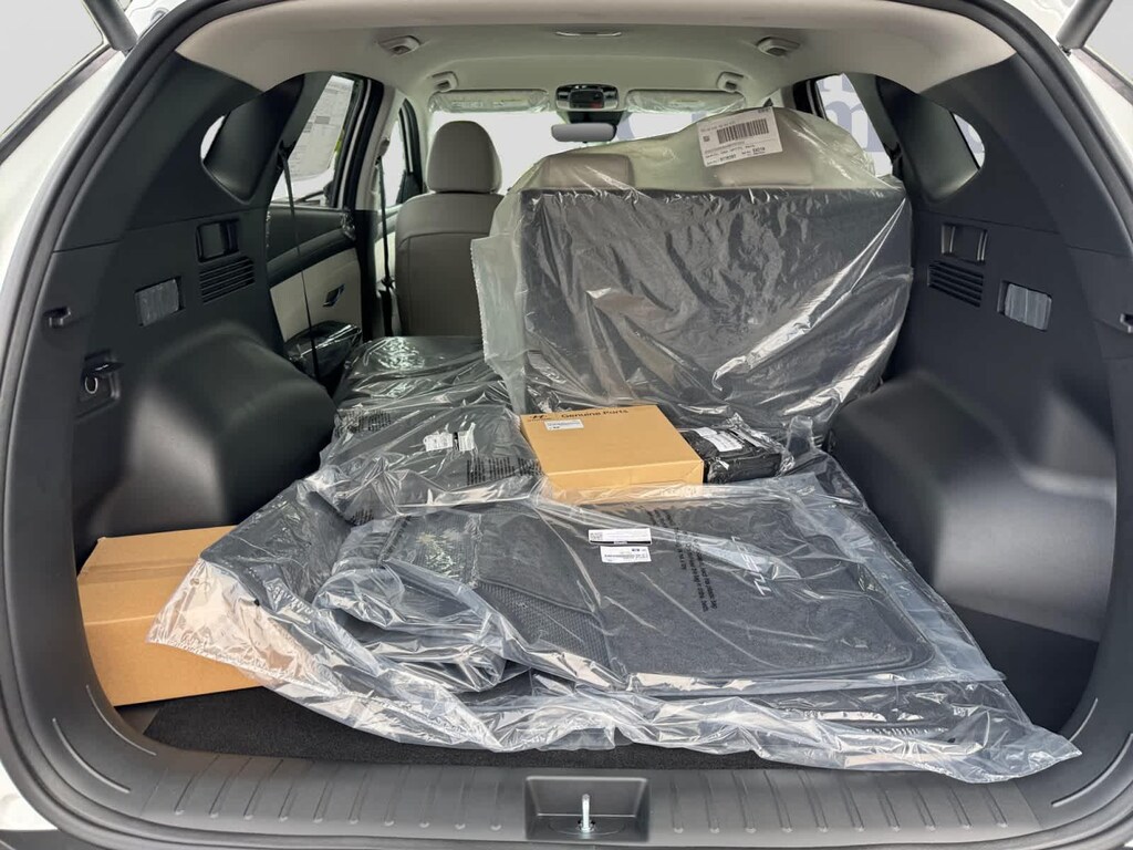 New 2026 Hyundai Tucson SEL Plus AWD SUV