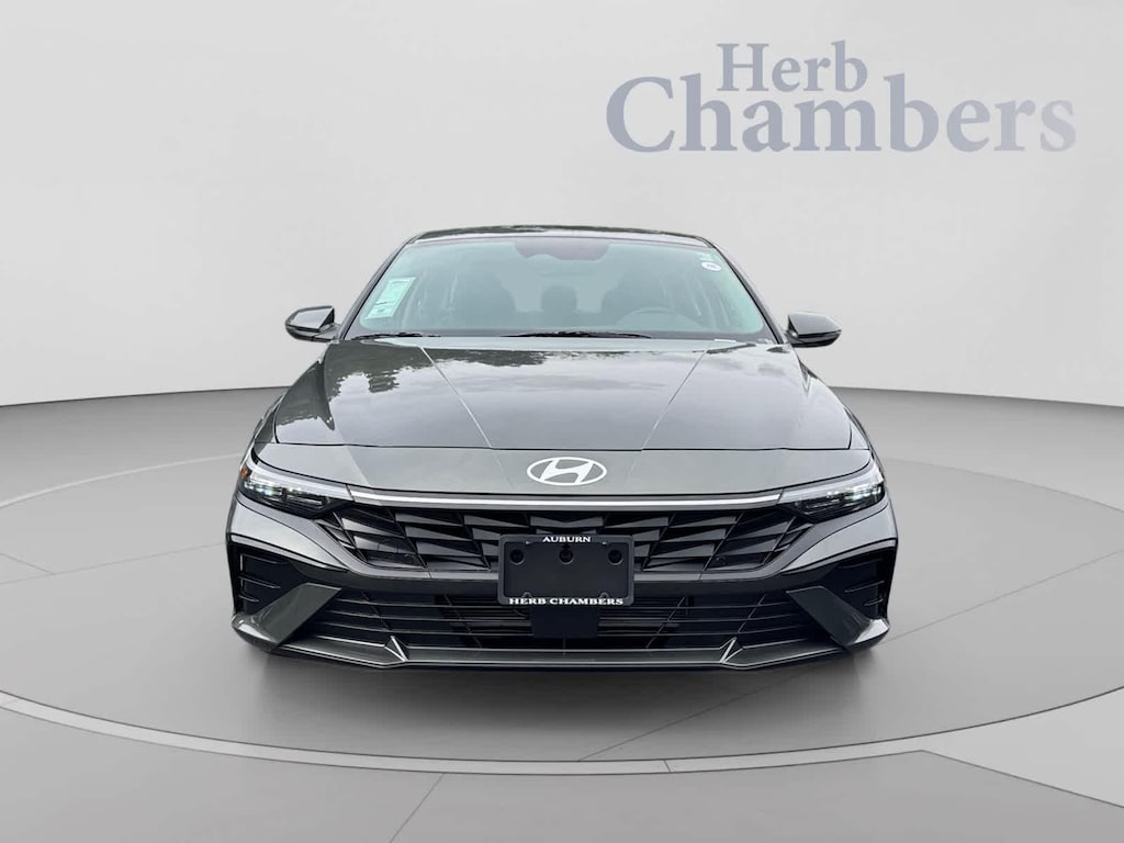 New 2026 Hyundai Elantra Limited Sedan