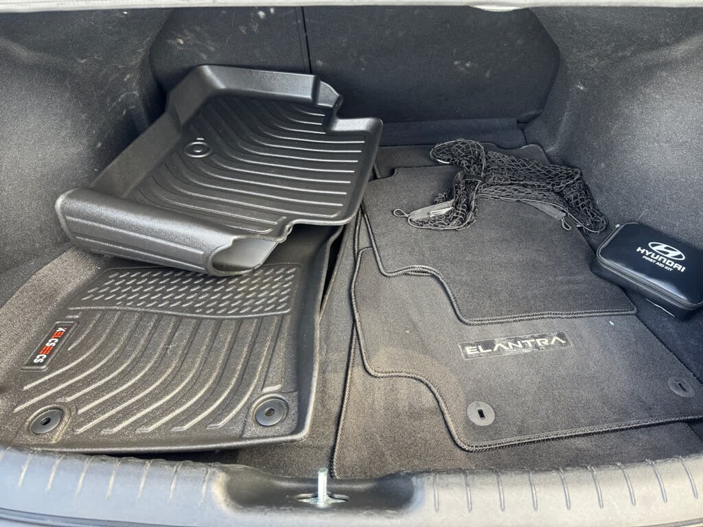Used 2023 Hyundai Elantra HEV Limited Sedan