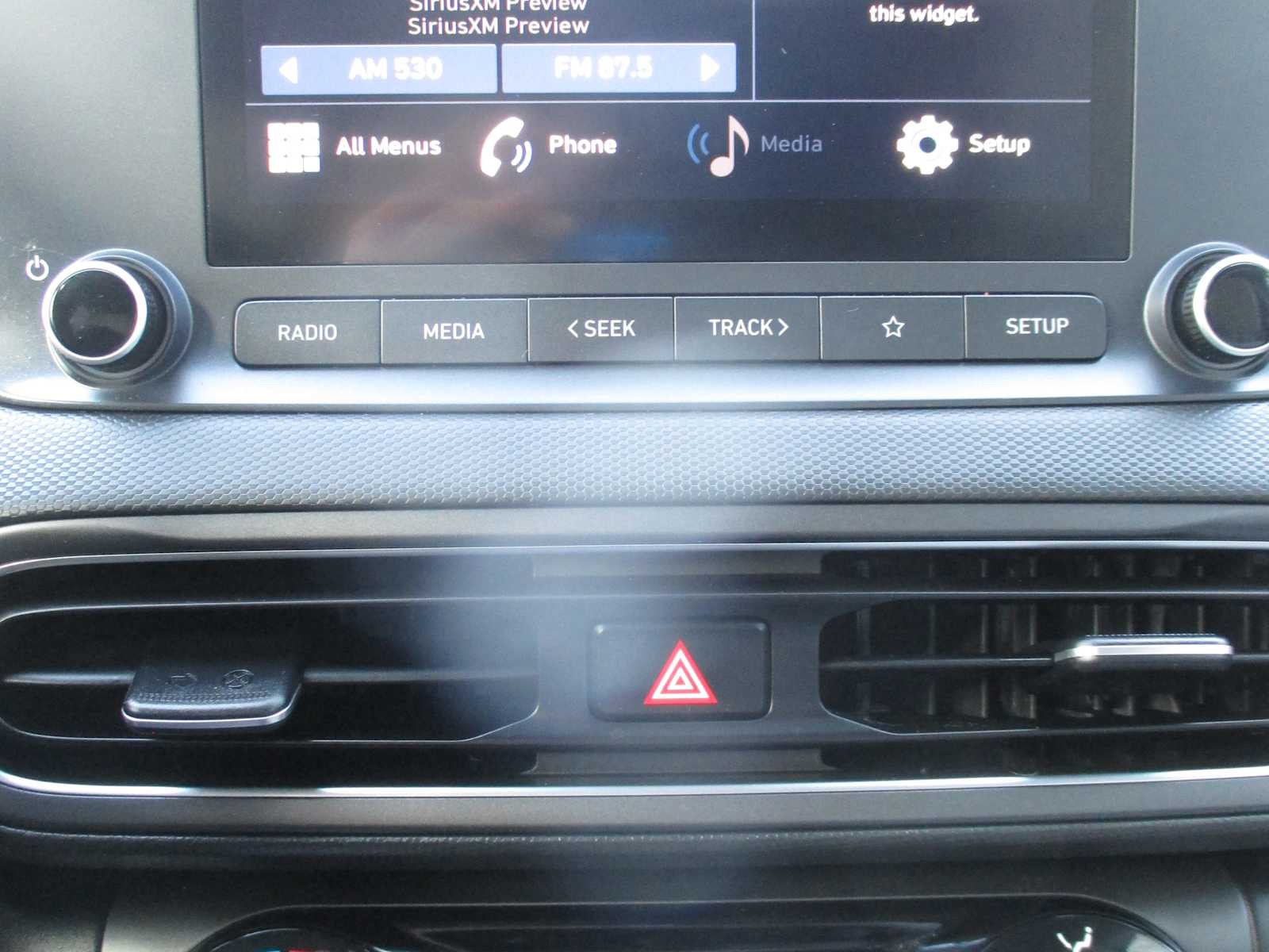 2023 Hyundai Kona SEL - Photo 6