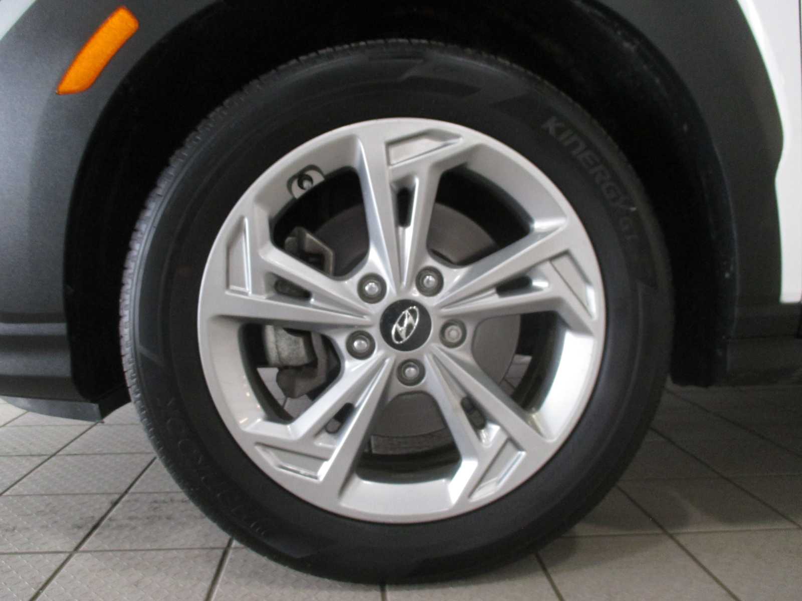 2023 Hyundai Kona SEL - Photo 16