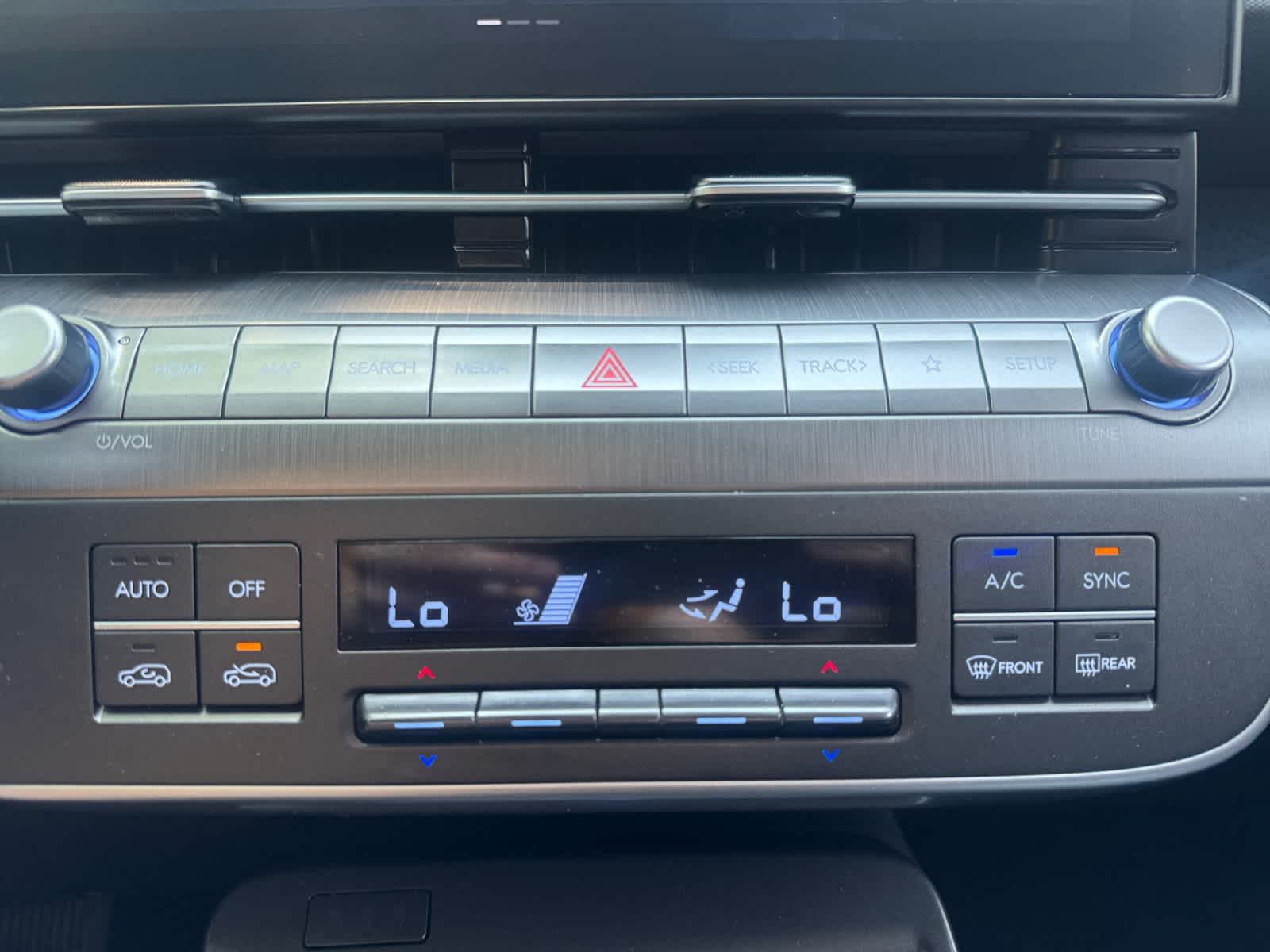 2024 Hyundai Kona SEL - Photo 25