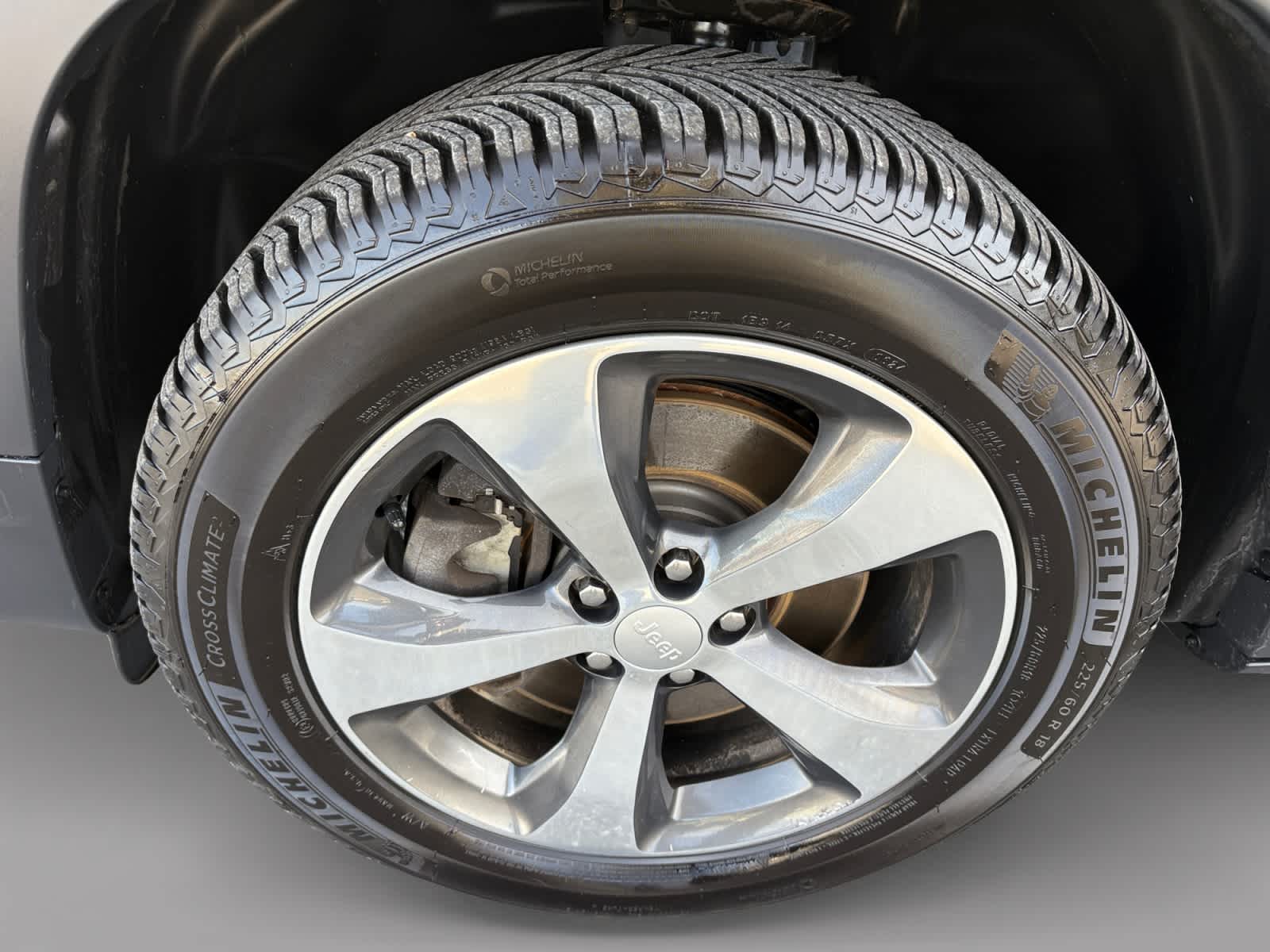 used 2020 Jeep Cherokee car, priced at $17,988