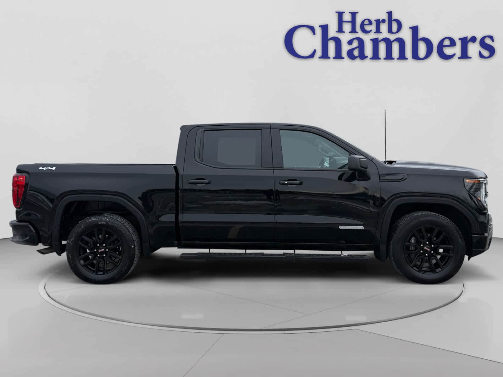 used 2022 GMC Sierra 1500 car, priced at $40,988