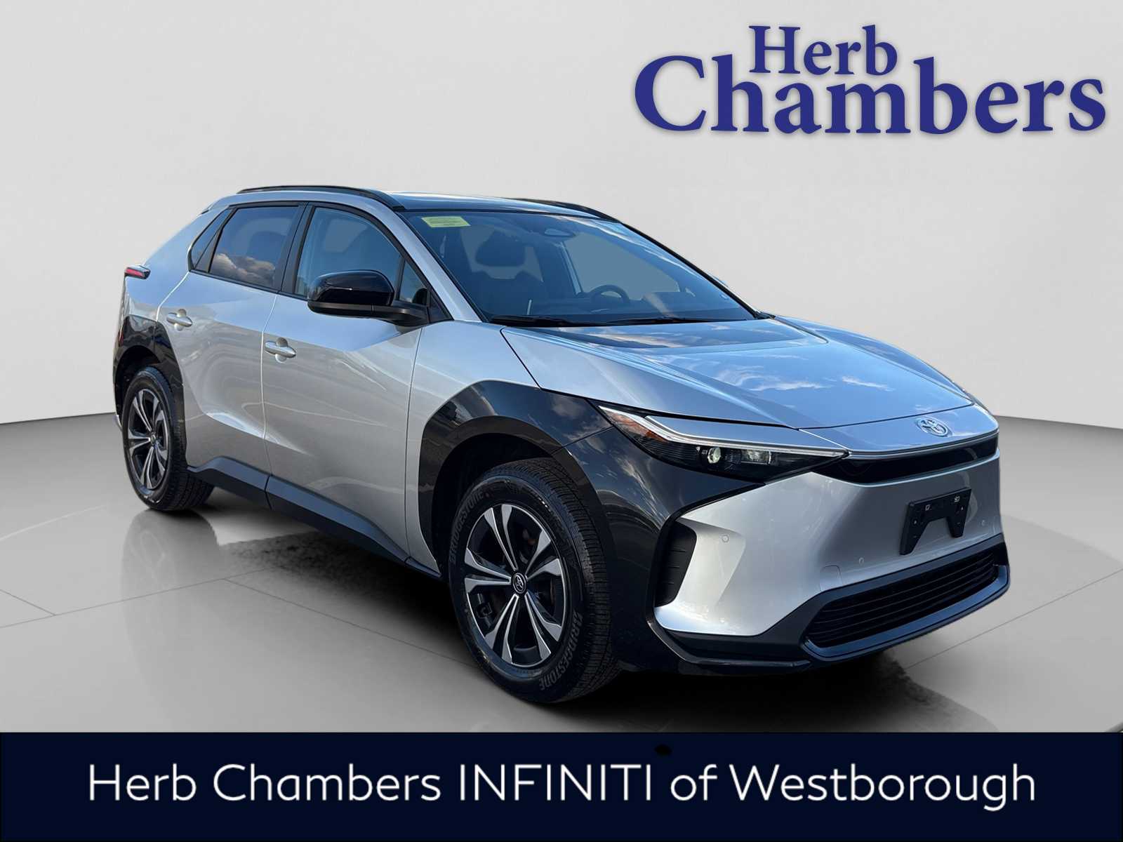 2025 Toyota bZ4X XLE FWD