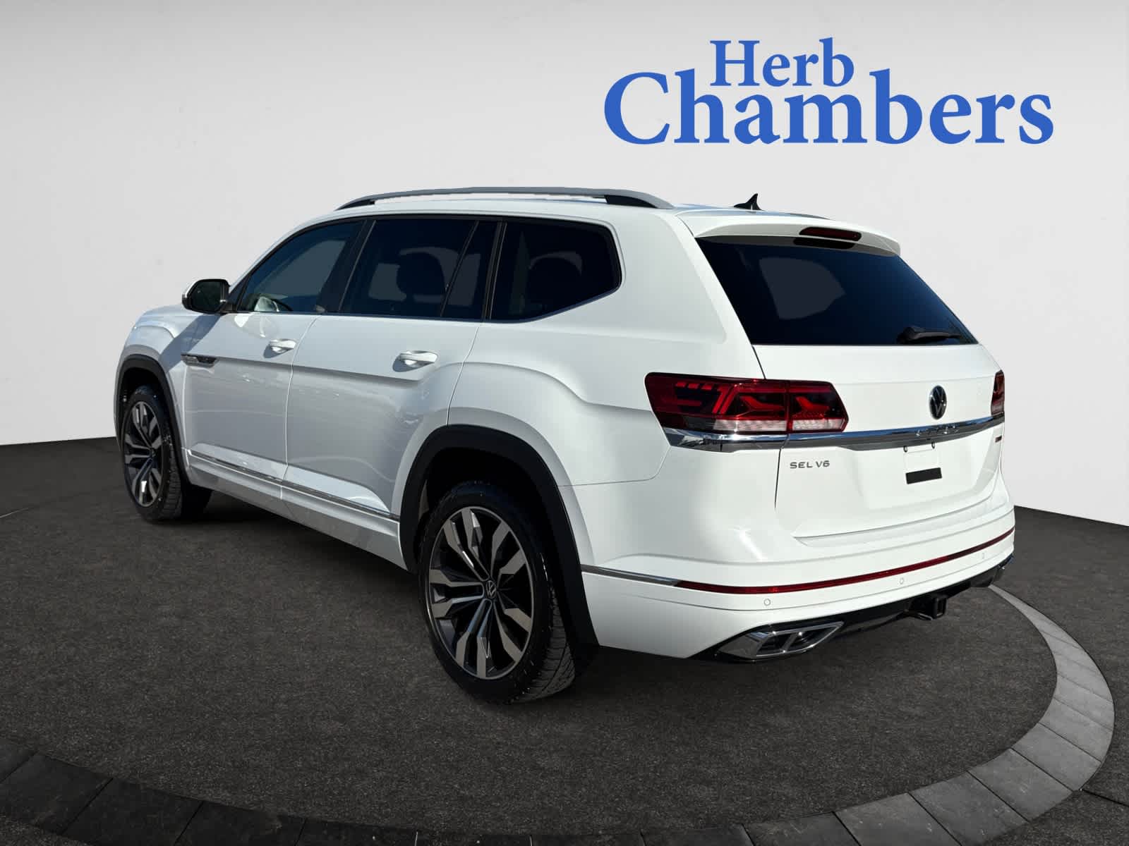 2021 Volkswagen Atlas V6 SEL R-Line photo 3