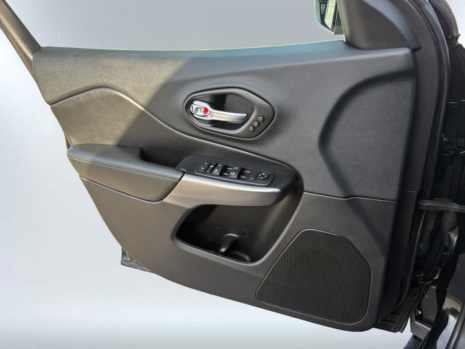 used 2020 Jeep Cherokee car, priced at $17,988