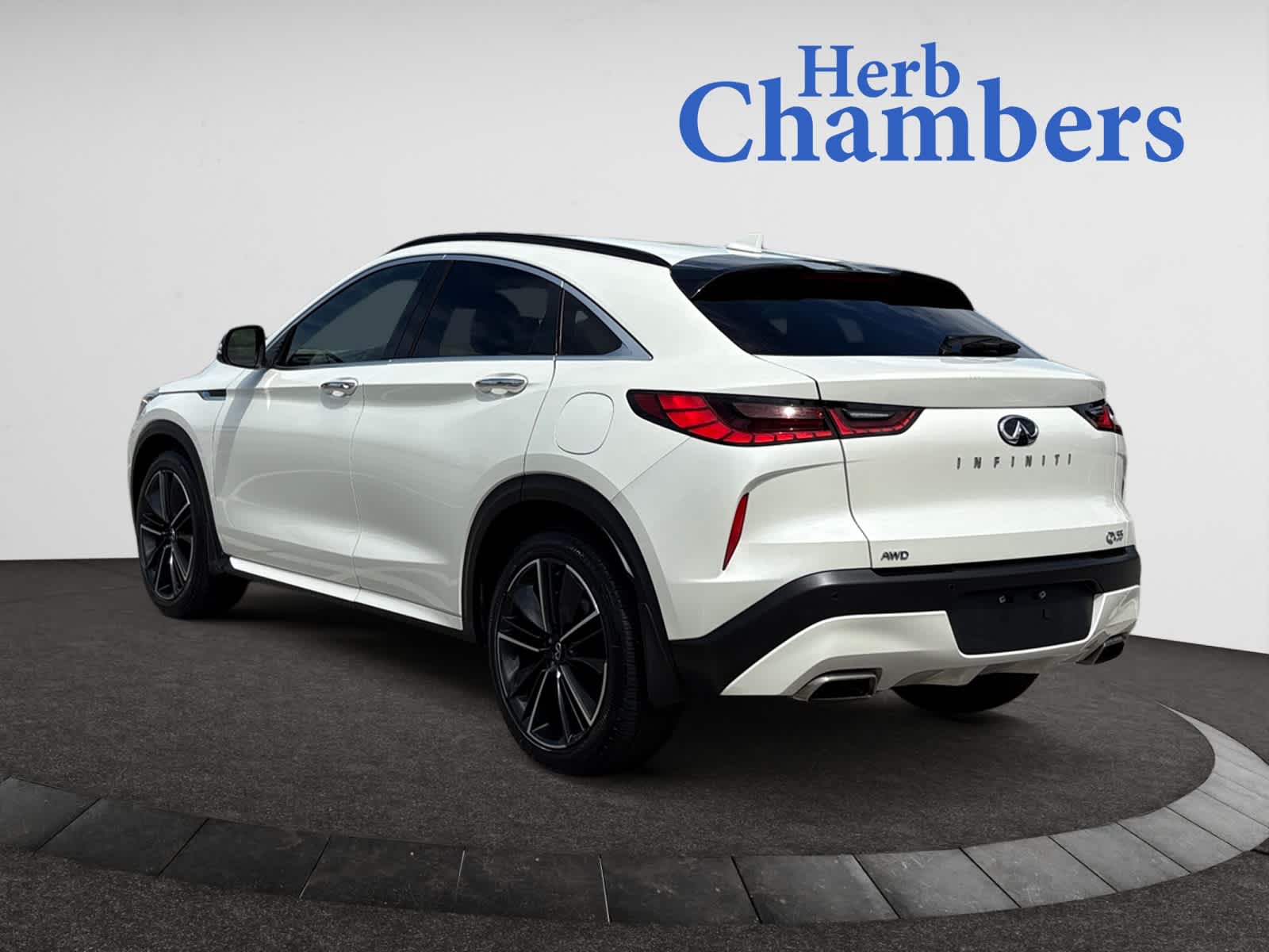 2022 Infiniti QX55 Luxe photo 3