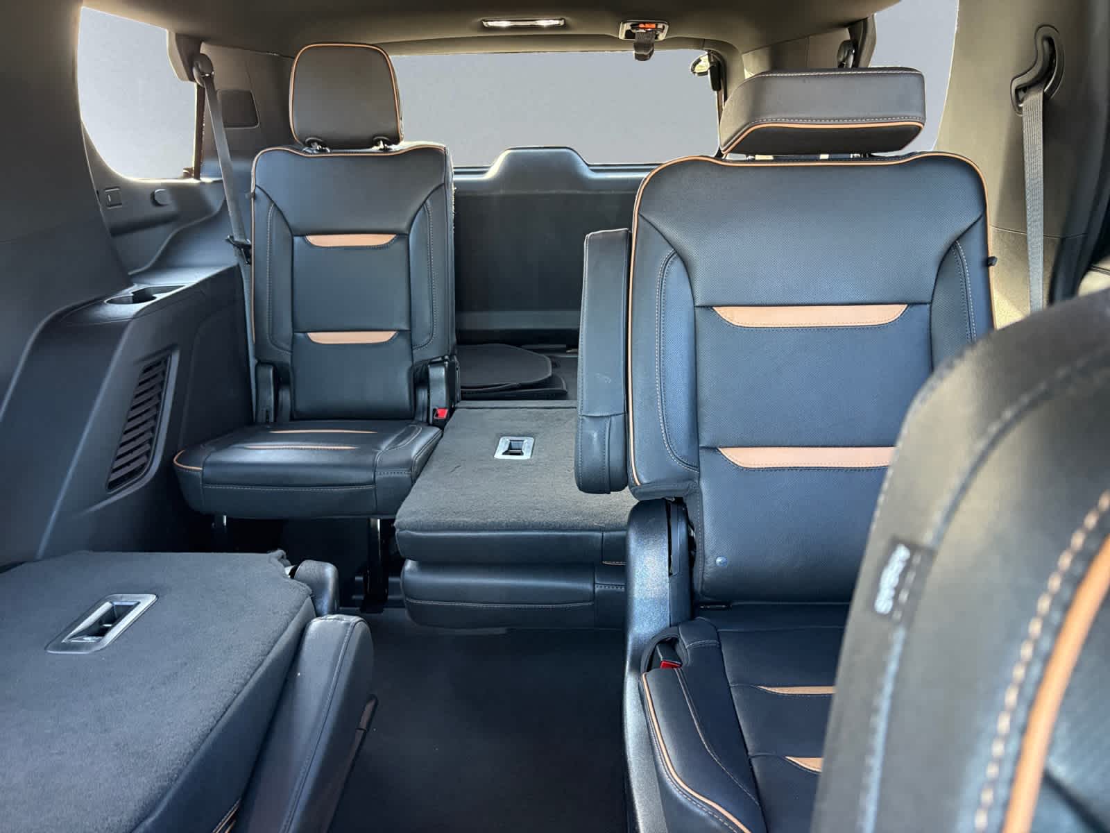 used 2023 GMC Yukon car, priced at $52,888