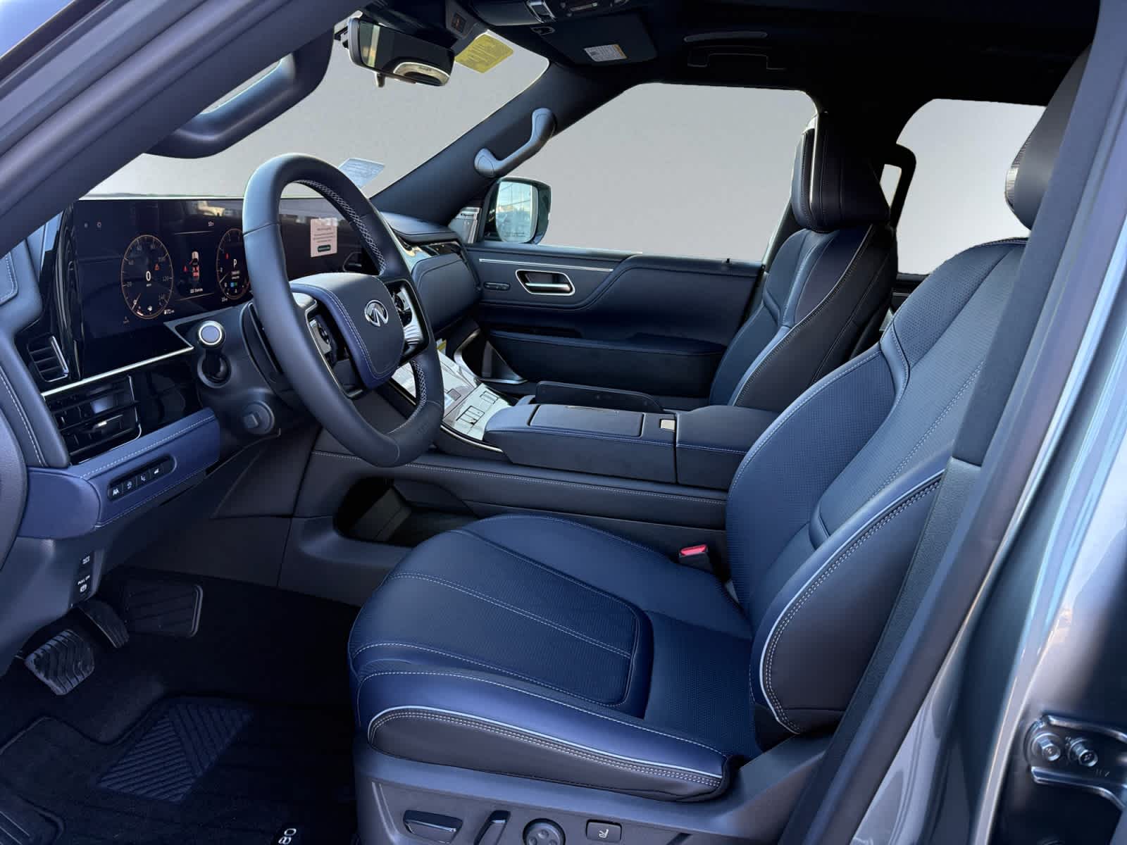 new 2026 INFINITI QX80 car, priced at $100,118