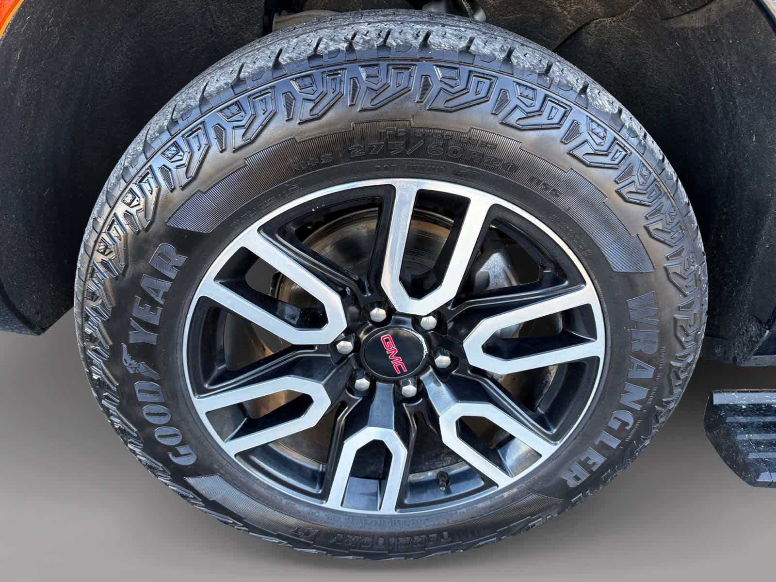 used 2023 GMC Yukon car, priced at $52,888