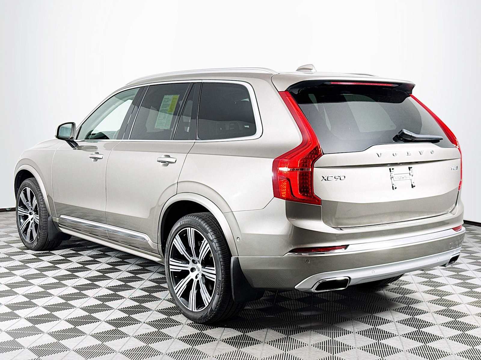 2021 Volvo XC90 T6 Inscription photo 3