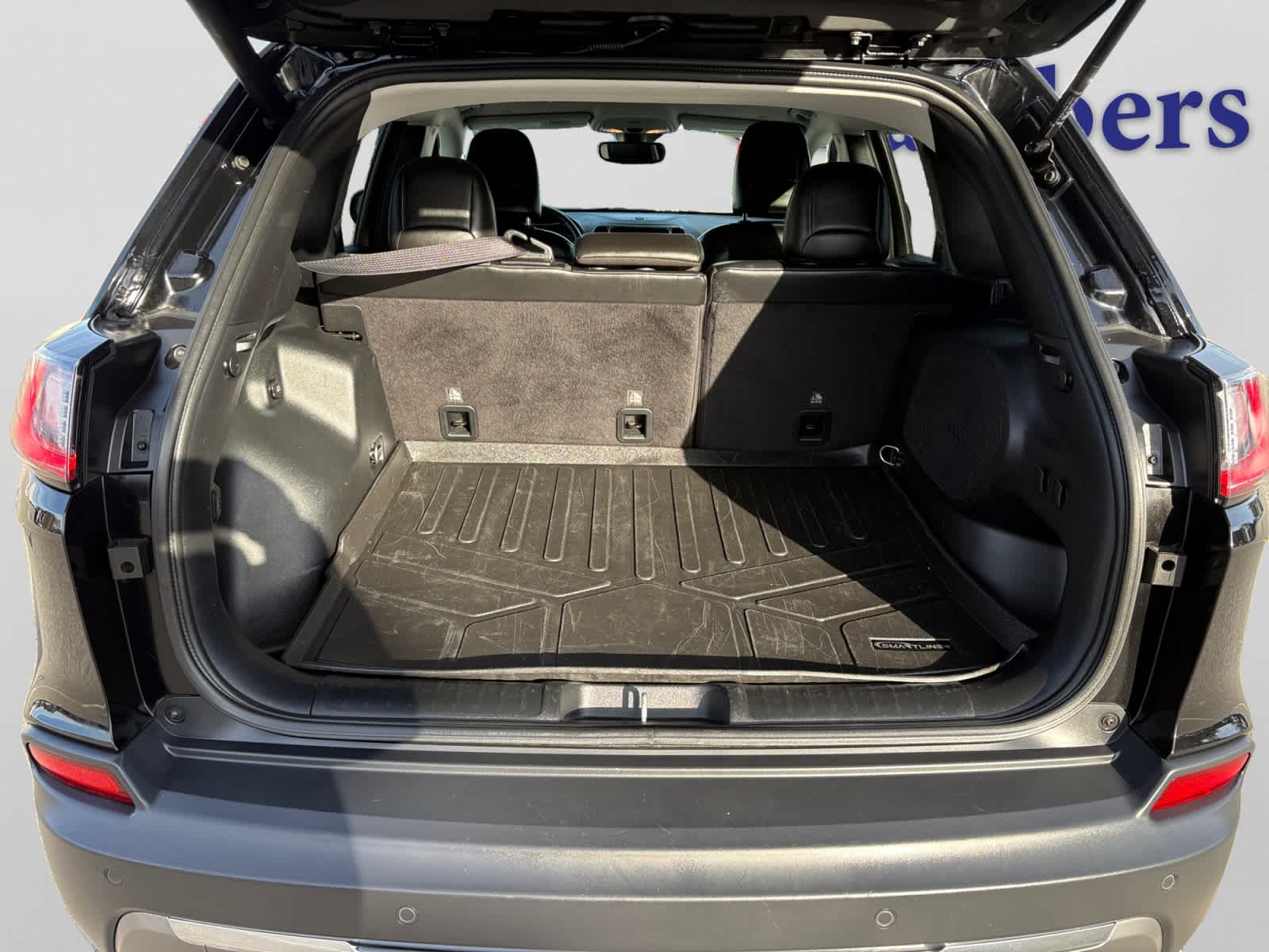 used 2020 Jeep Cherokee car, priced at $17,988