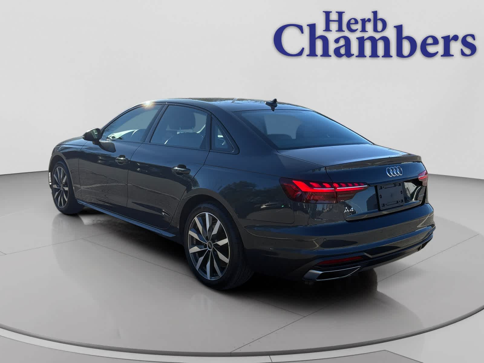 2023 Audi A4 Quattro Premium Plus photo 3